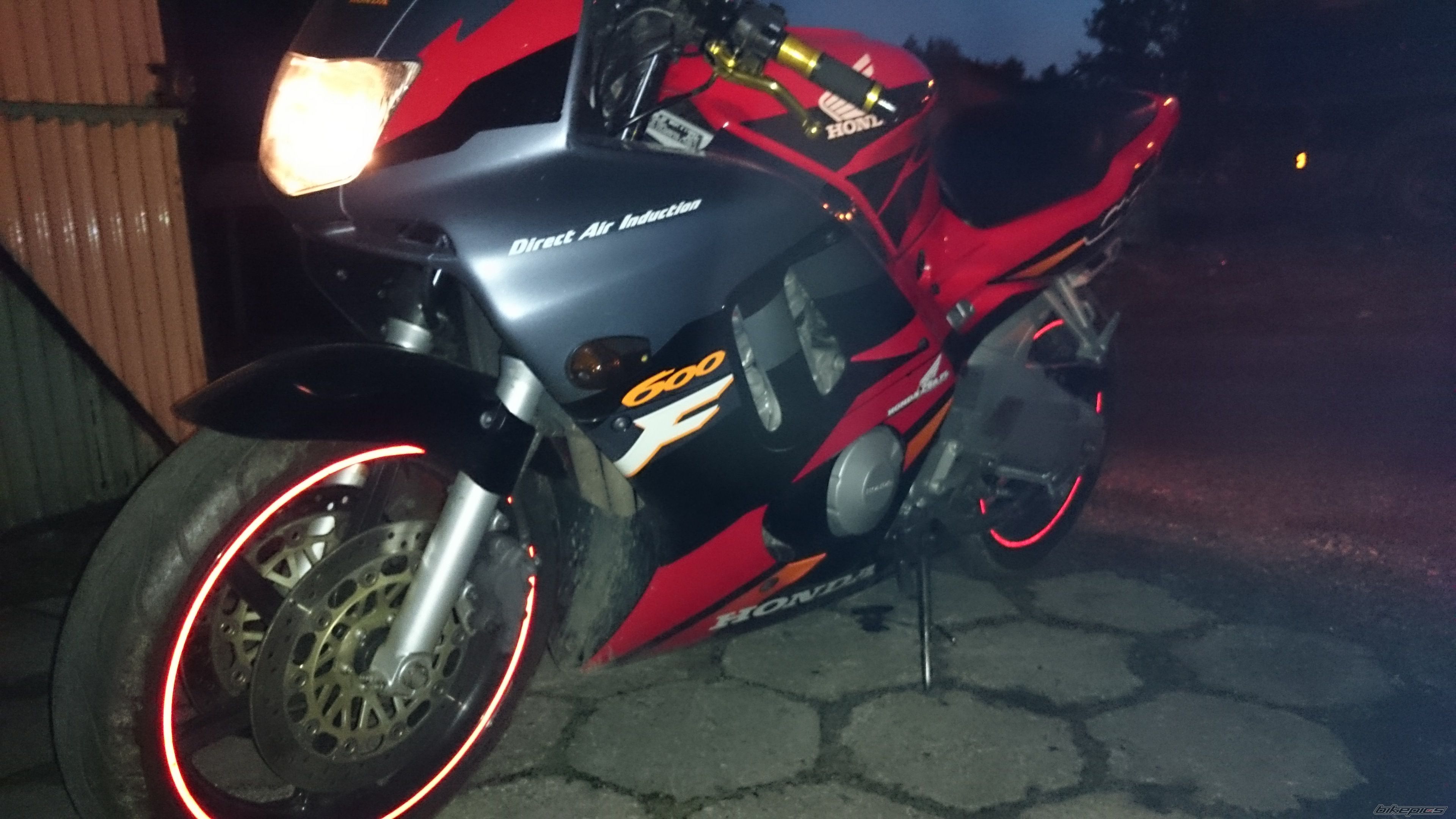 Photo 2734038