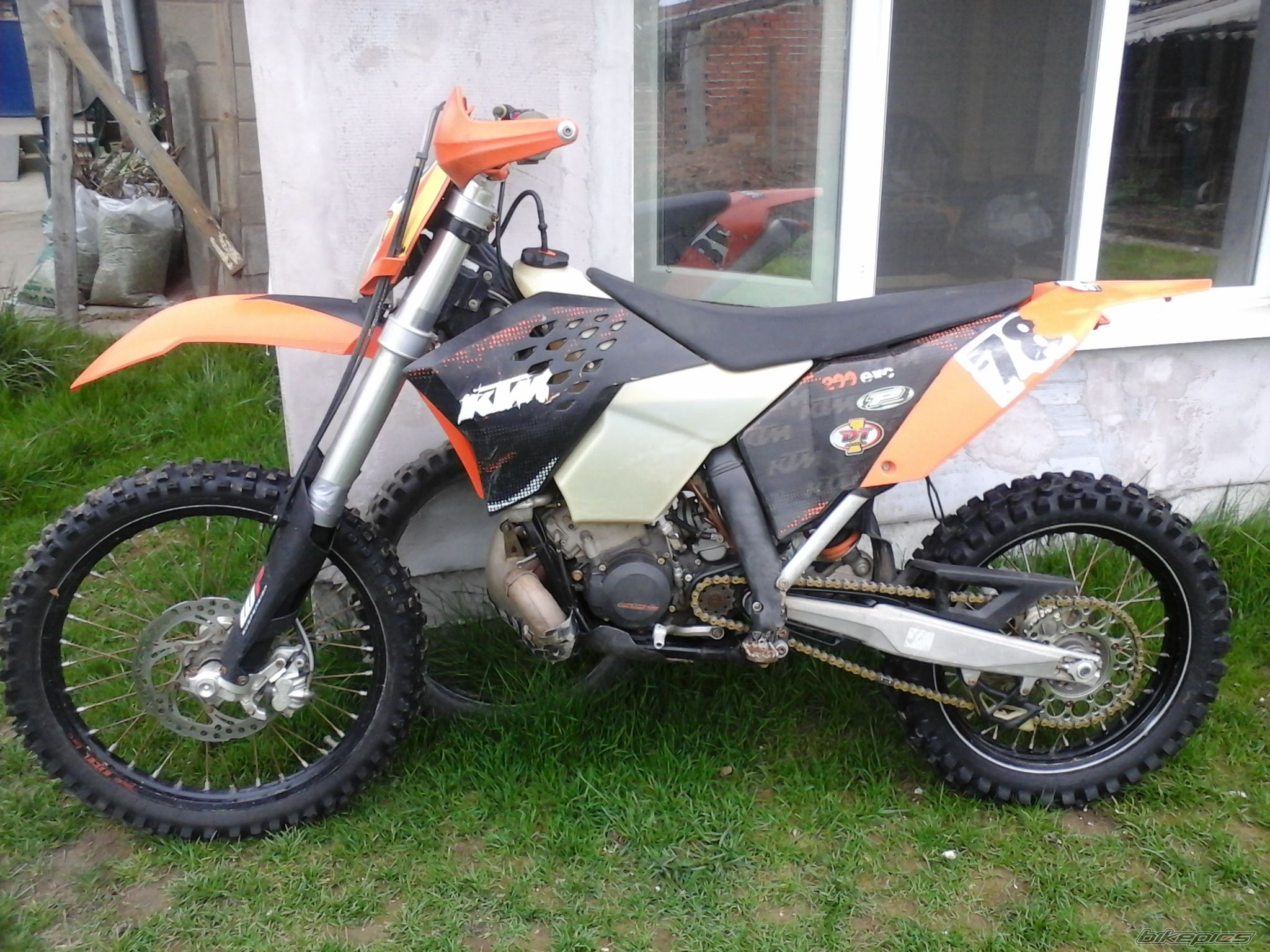 Photo 2736209