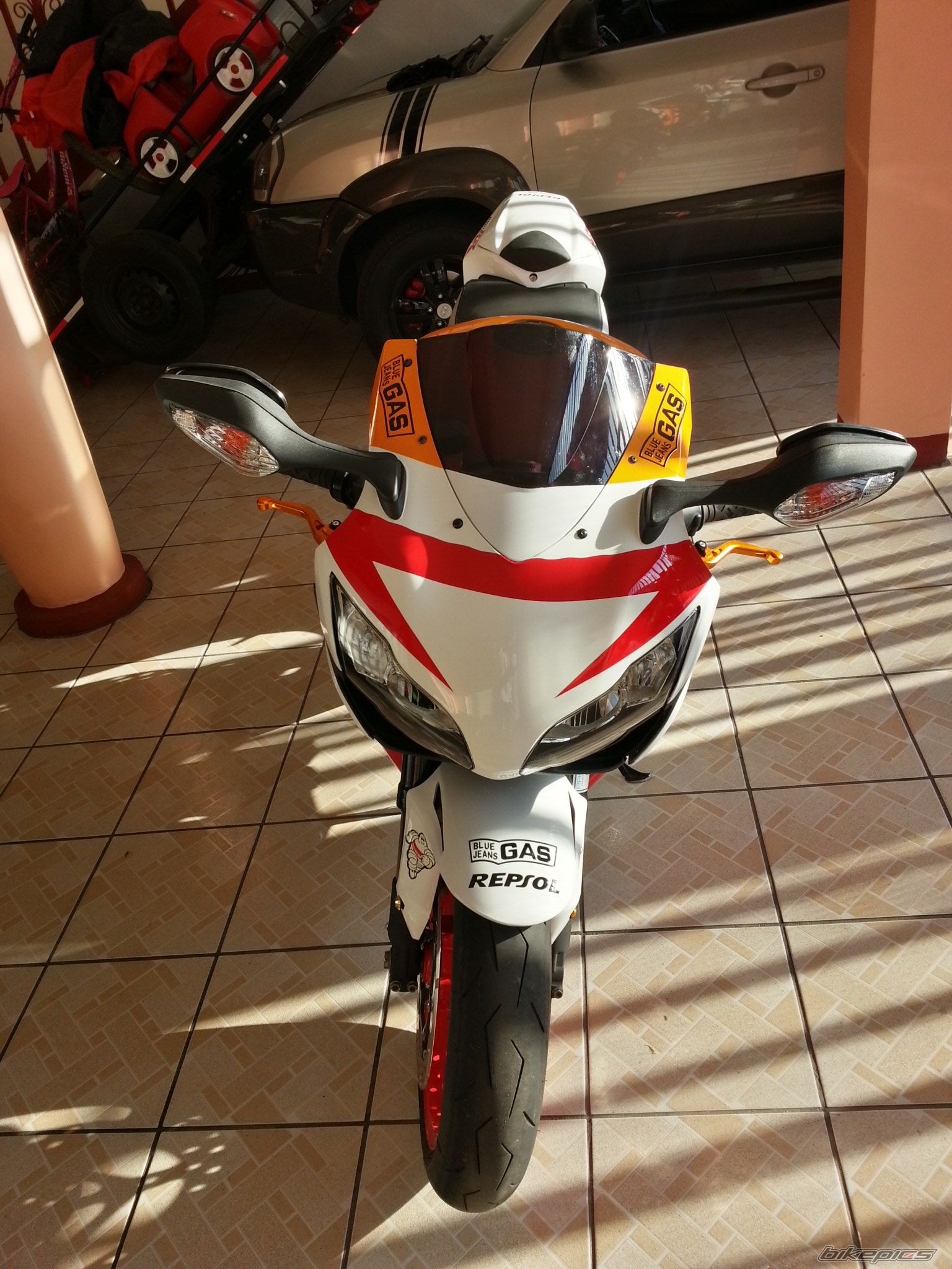 Photo 2736511