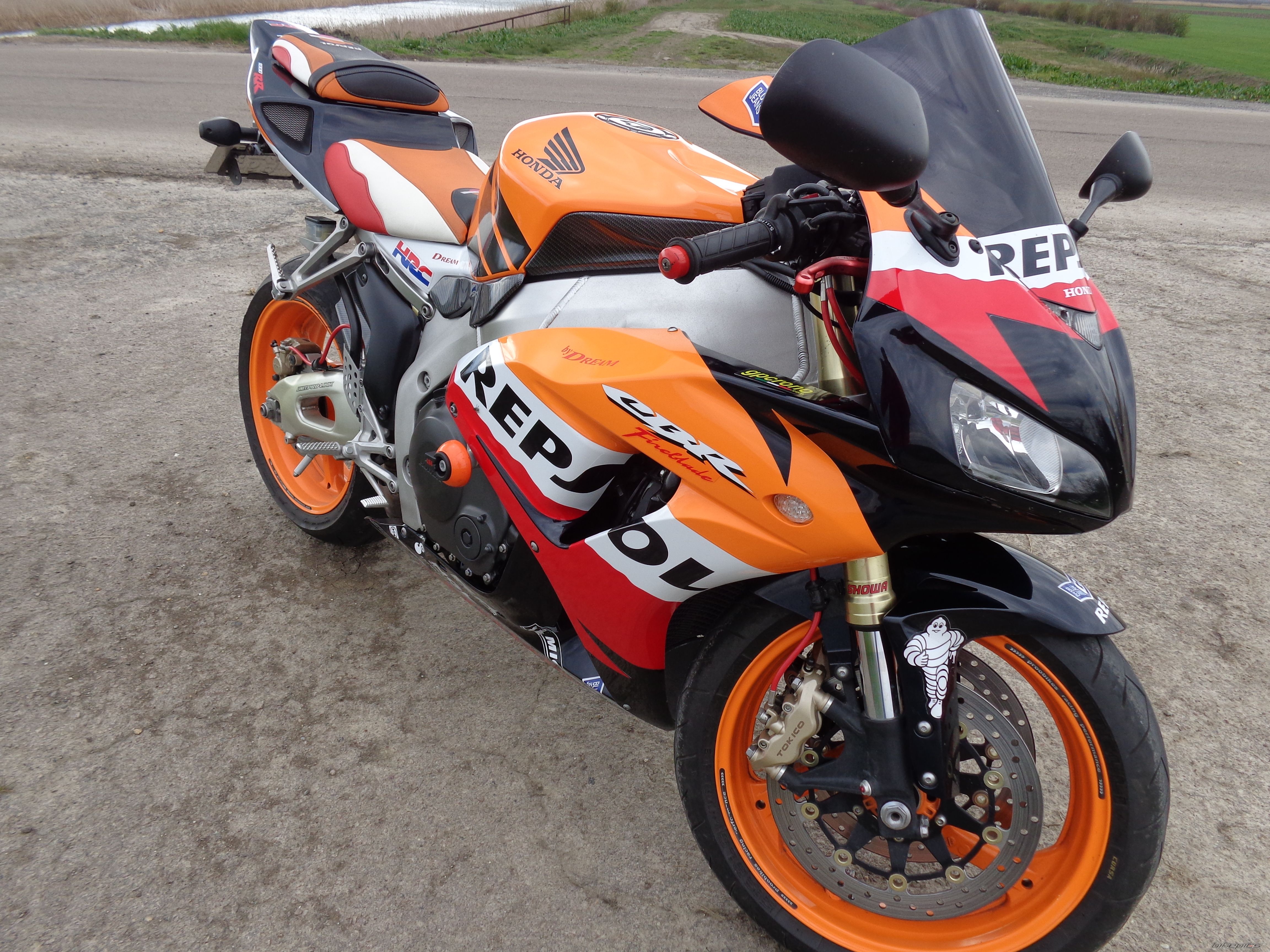 Photo 2736978