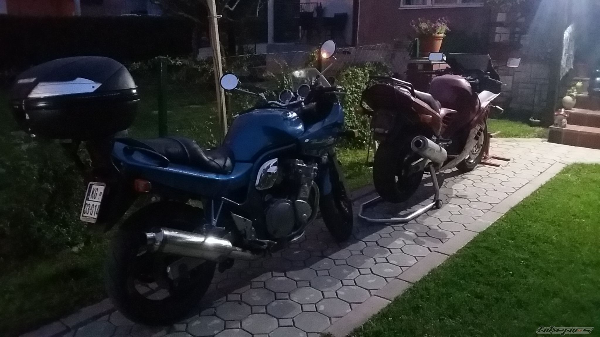 Photo 2738095