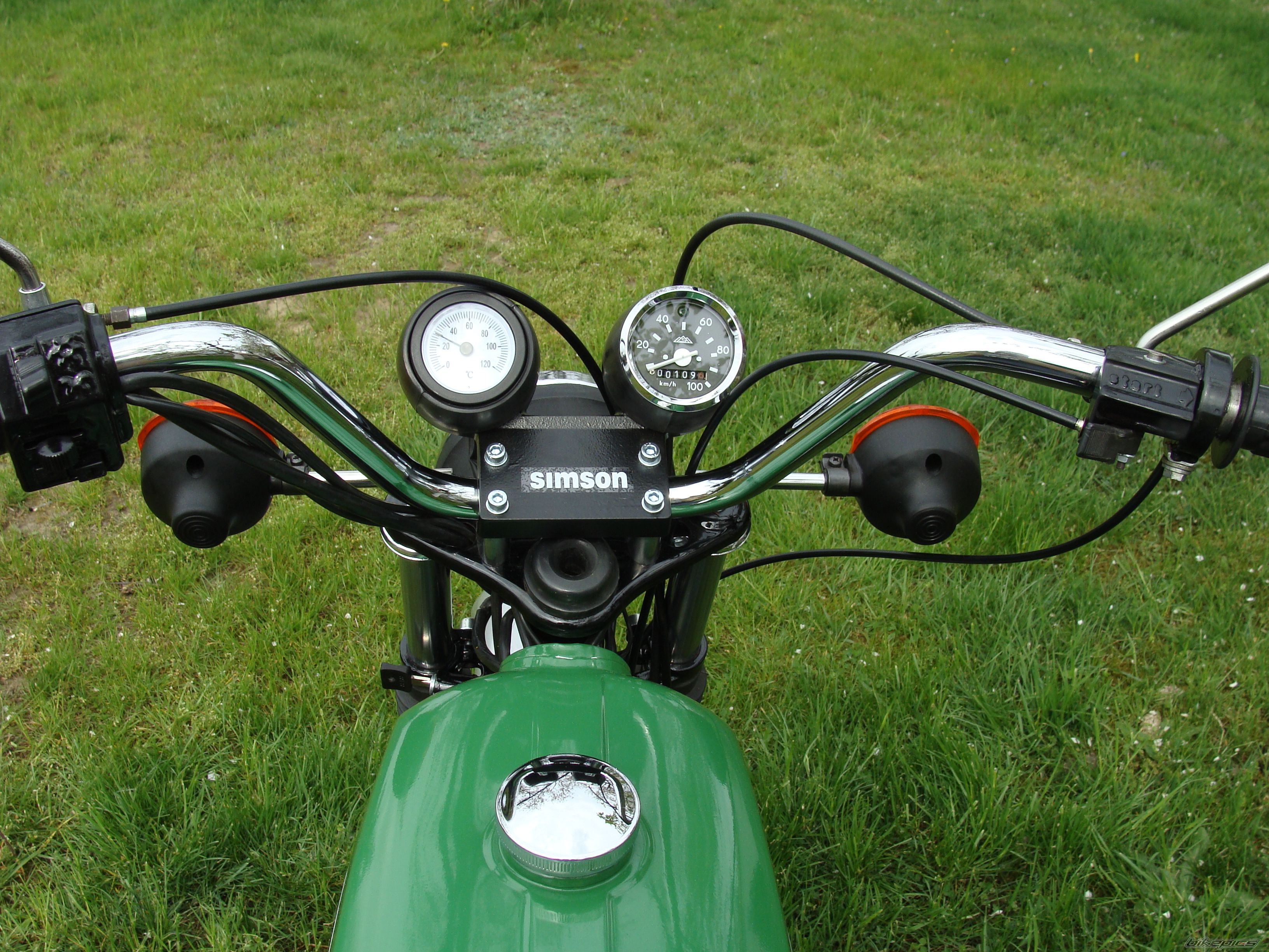Photo 2739780