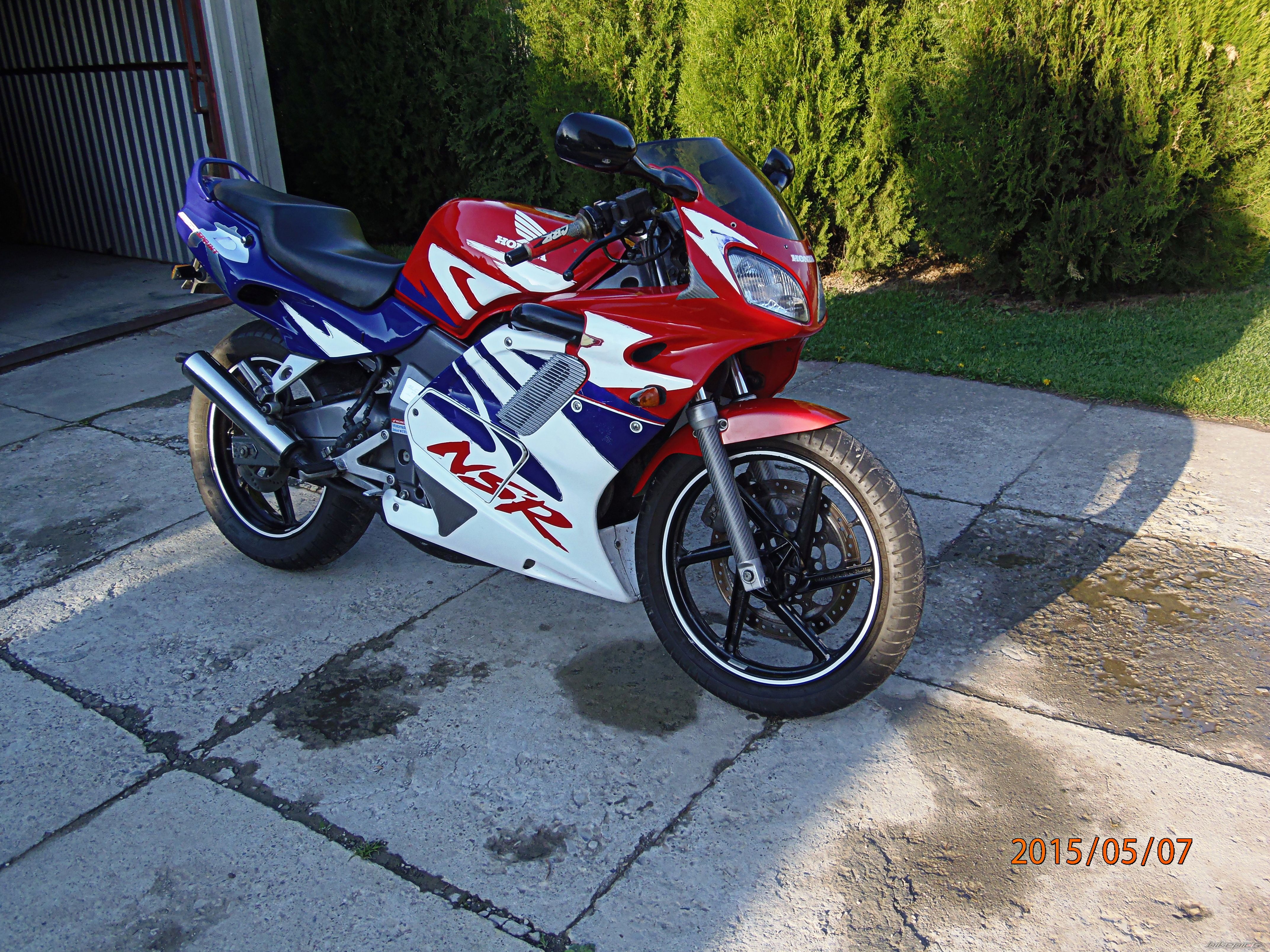 Photo 2739993