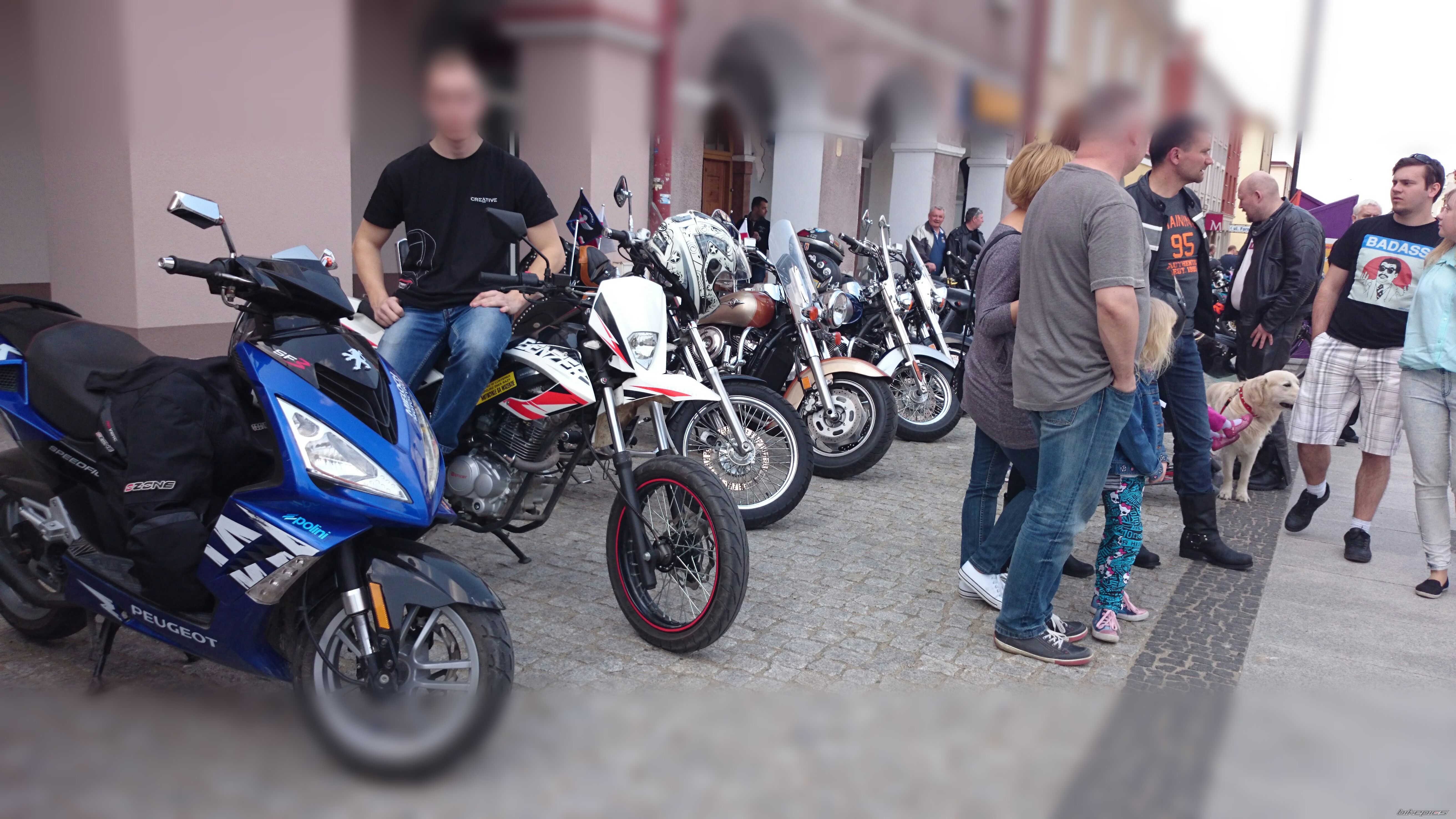 Photo 2740343