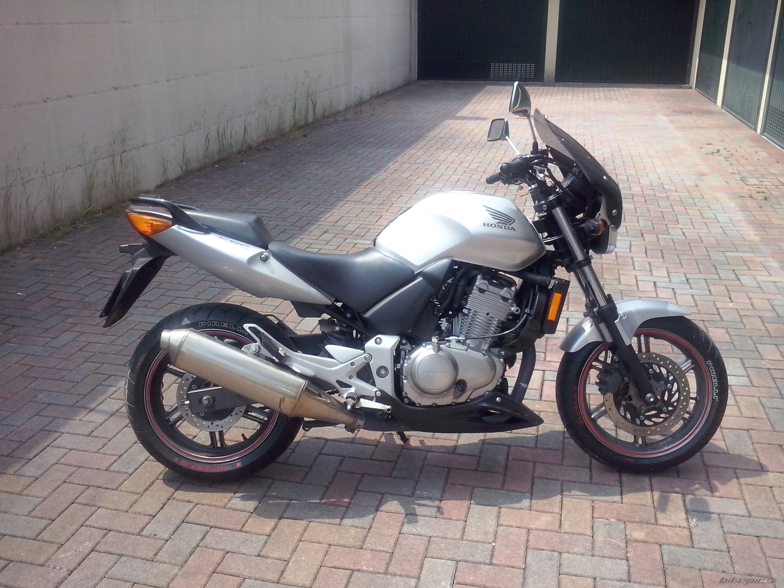 Photo 2743838