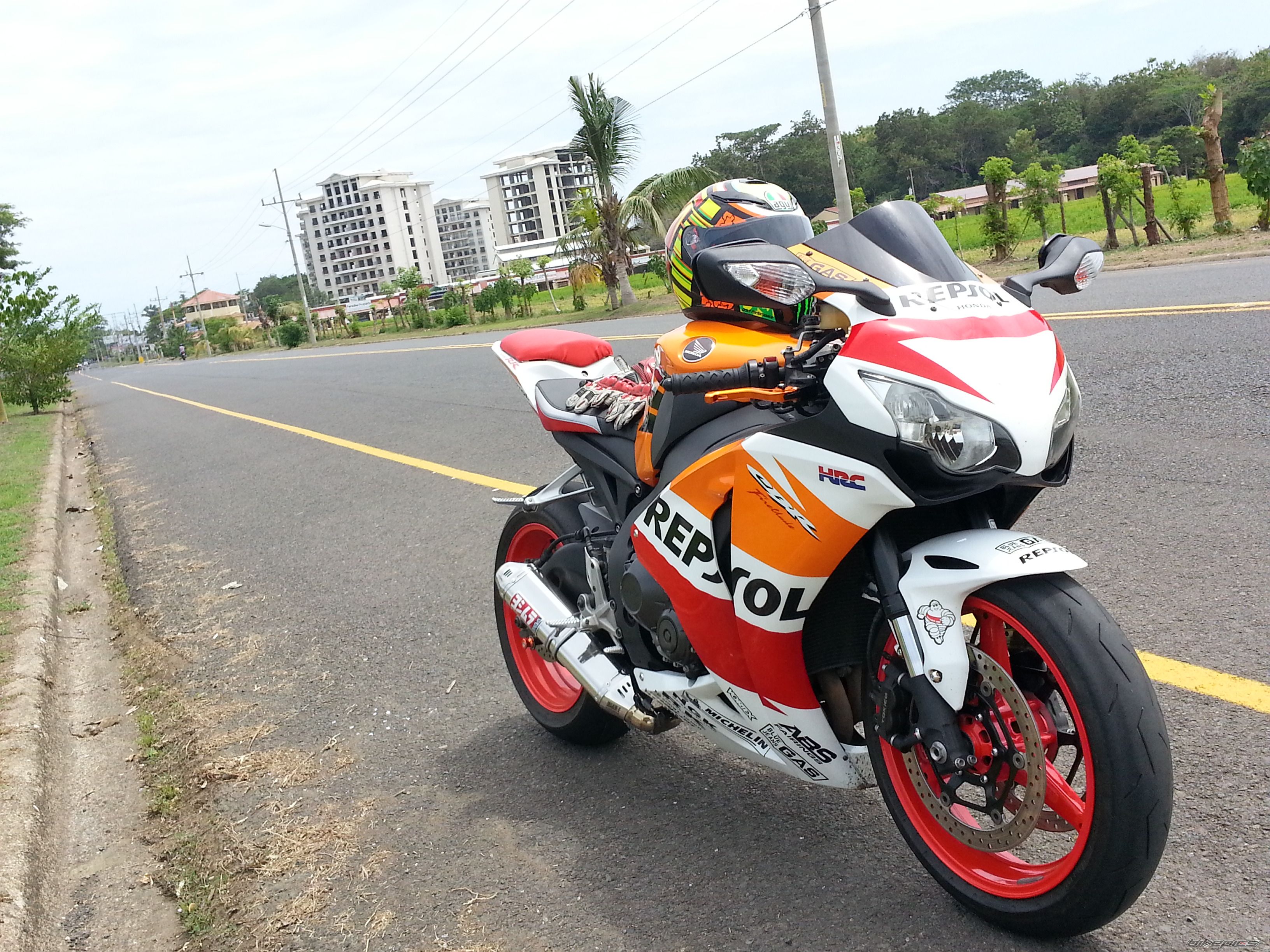 Photo 2743875