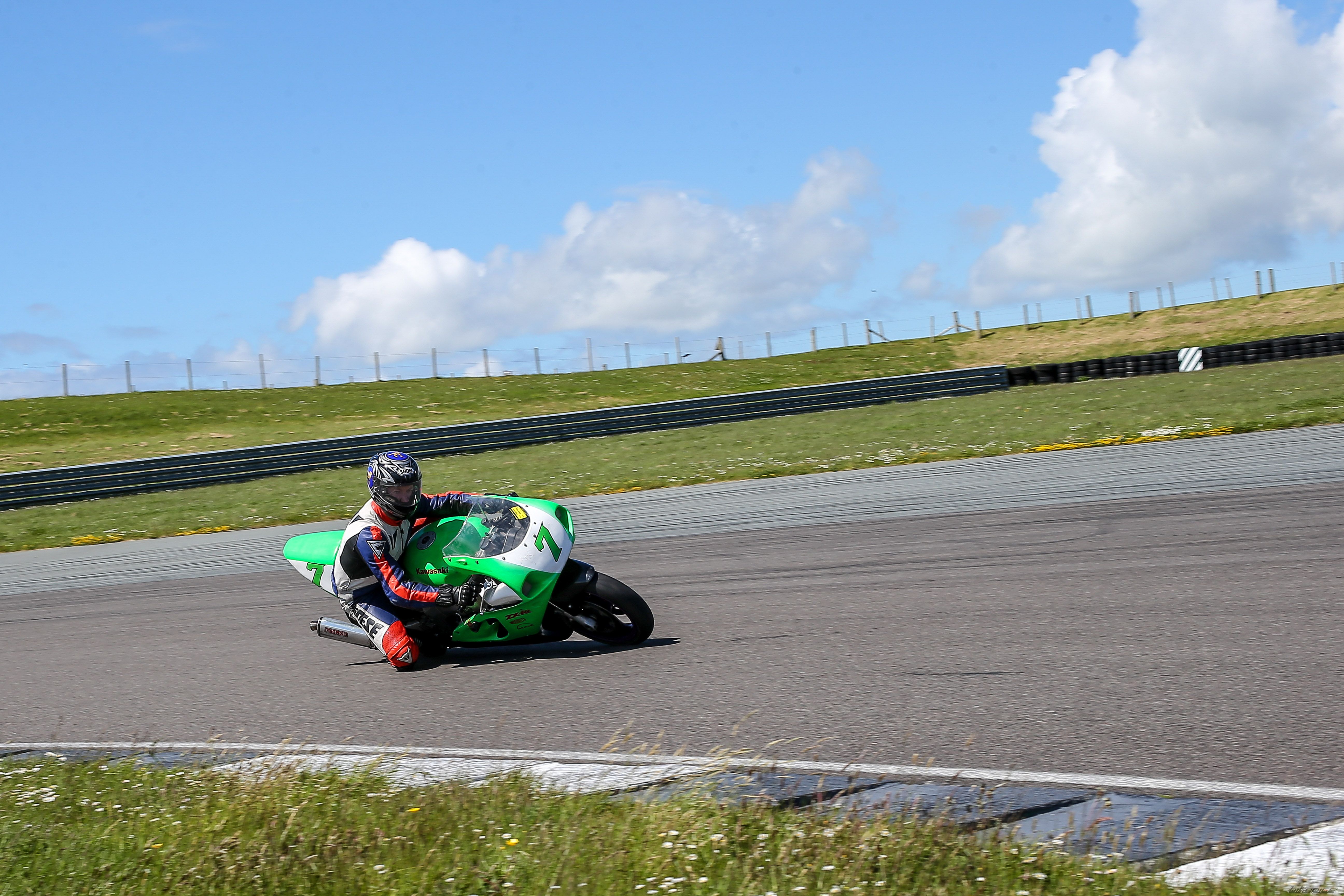 Bike Photo 2744003