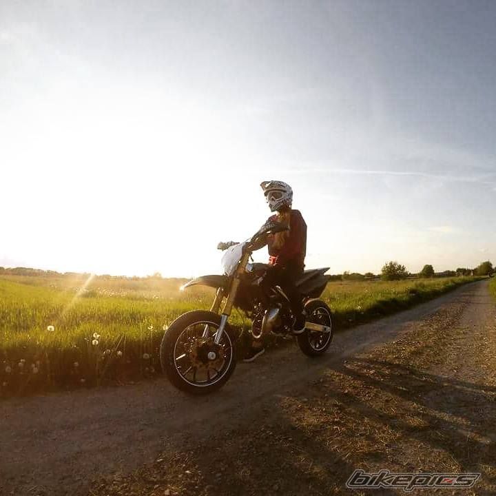 Photo 2744097