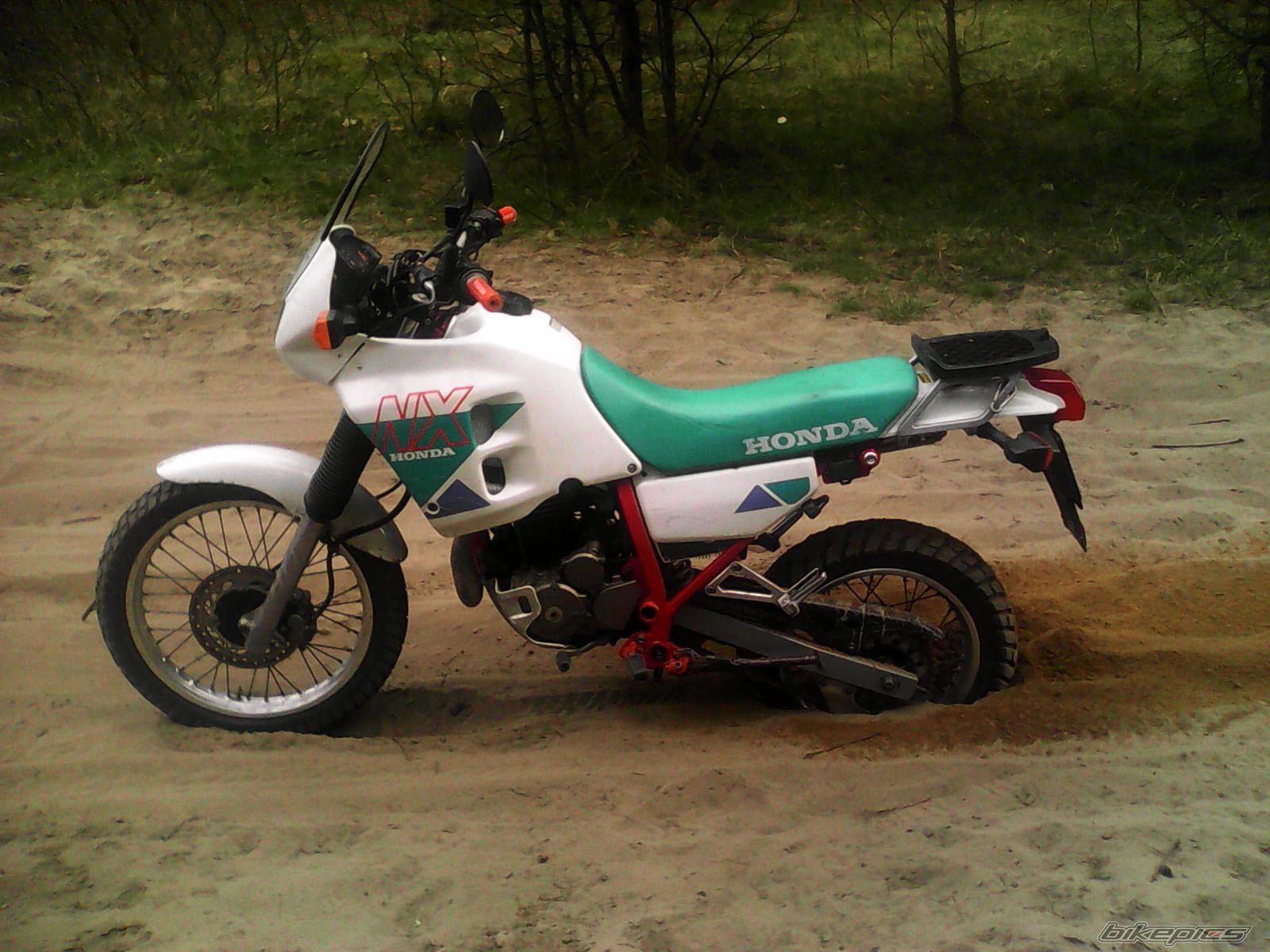 NX 250 Dominator