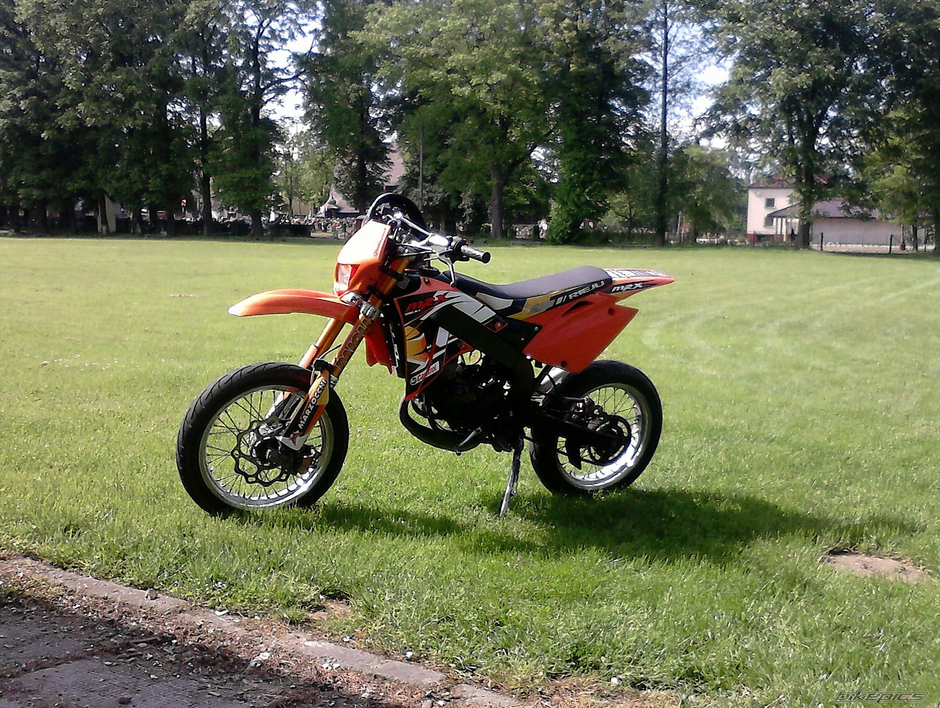 Photo 2746818