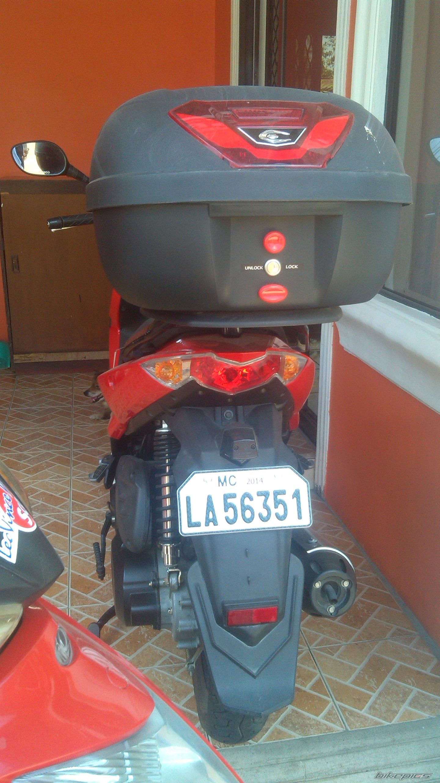 Super 8