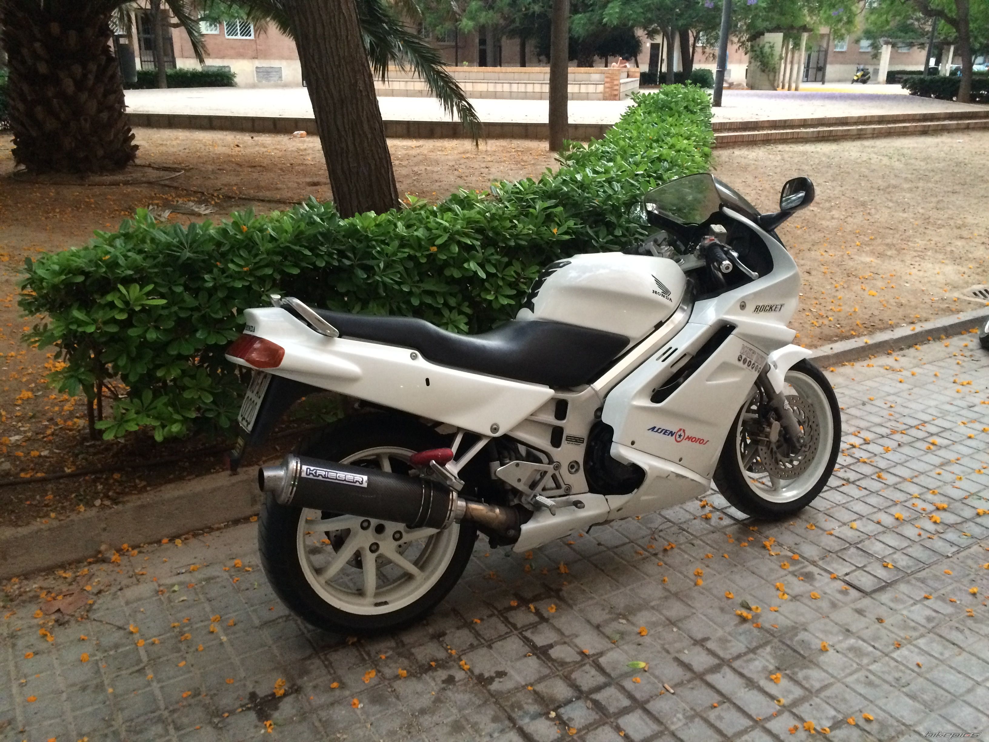 Photo 2748730