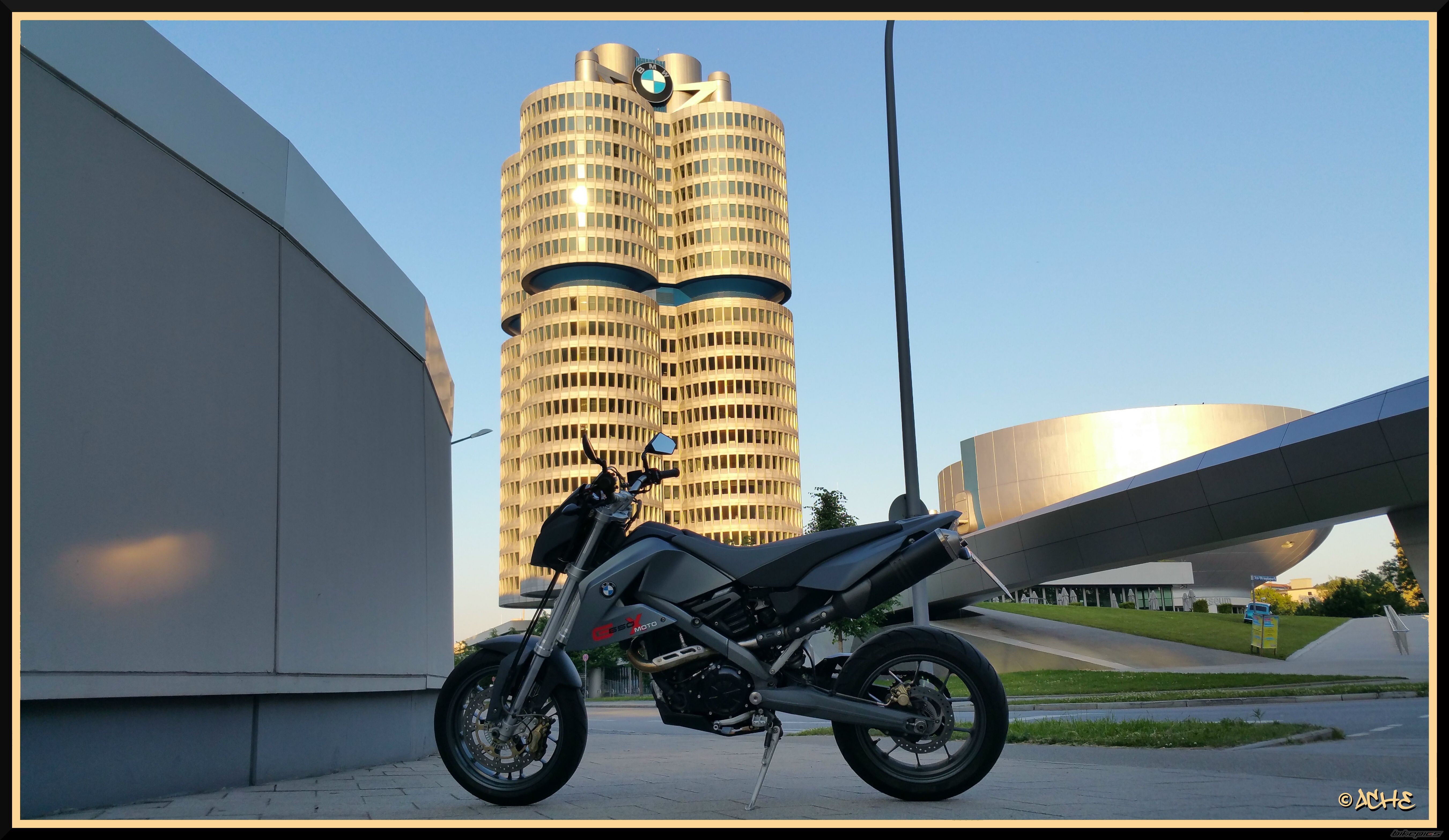 Bike Photo 2749960