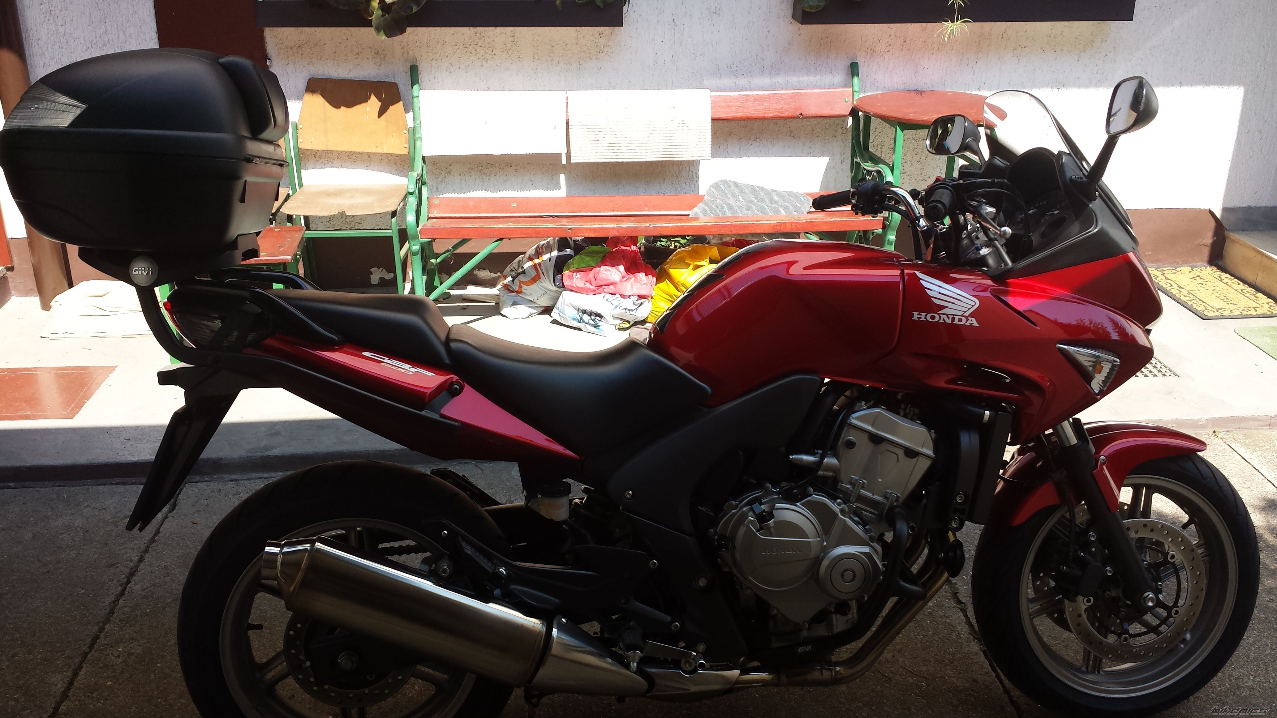 Photo 2750976