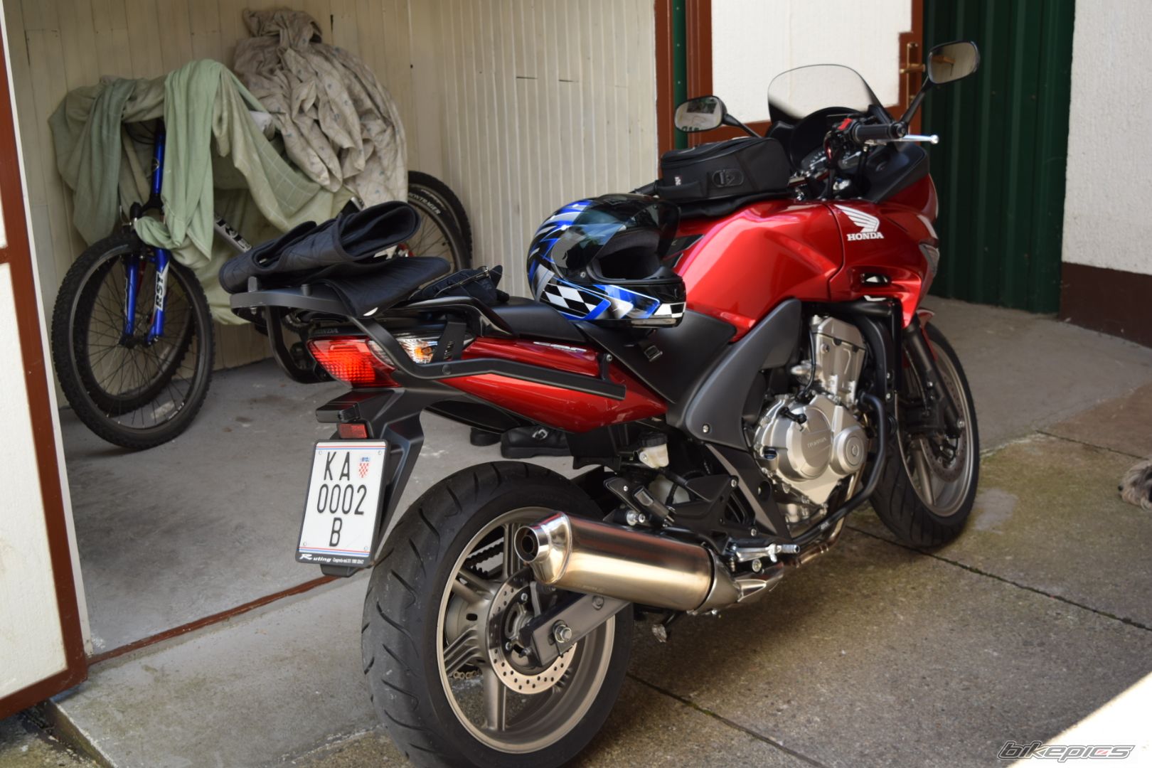 Photo 2750977