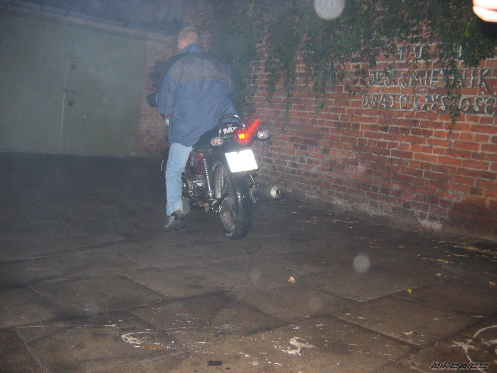 Photo 2755772