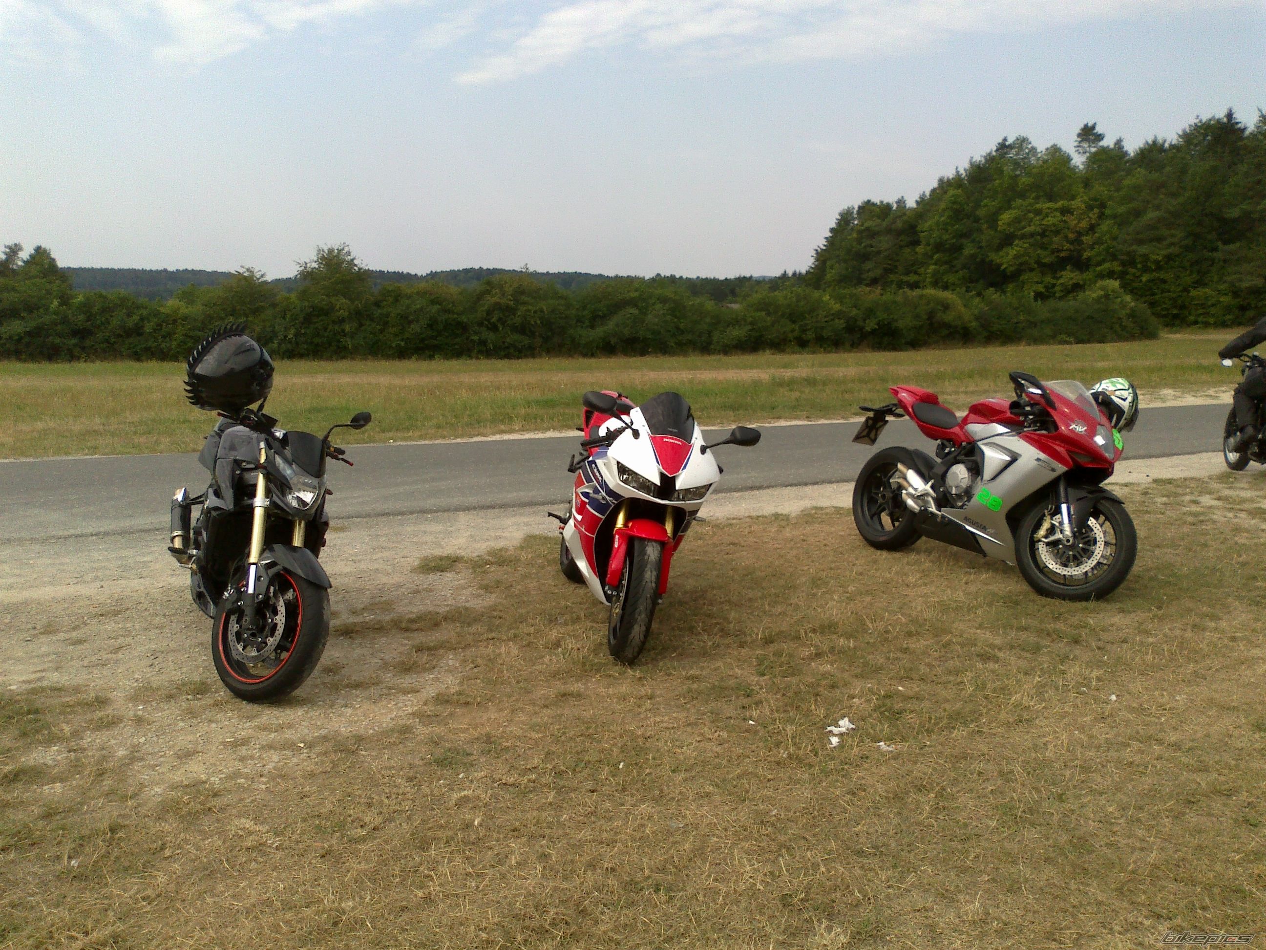 Photo 2756698
