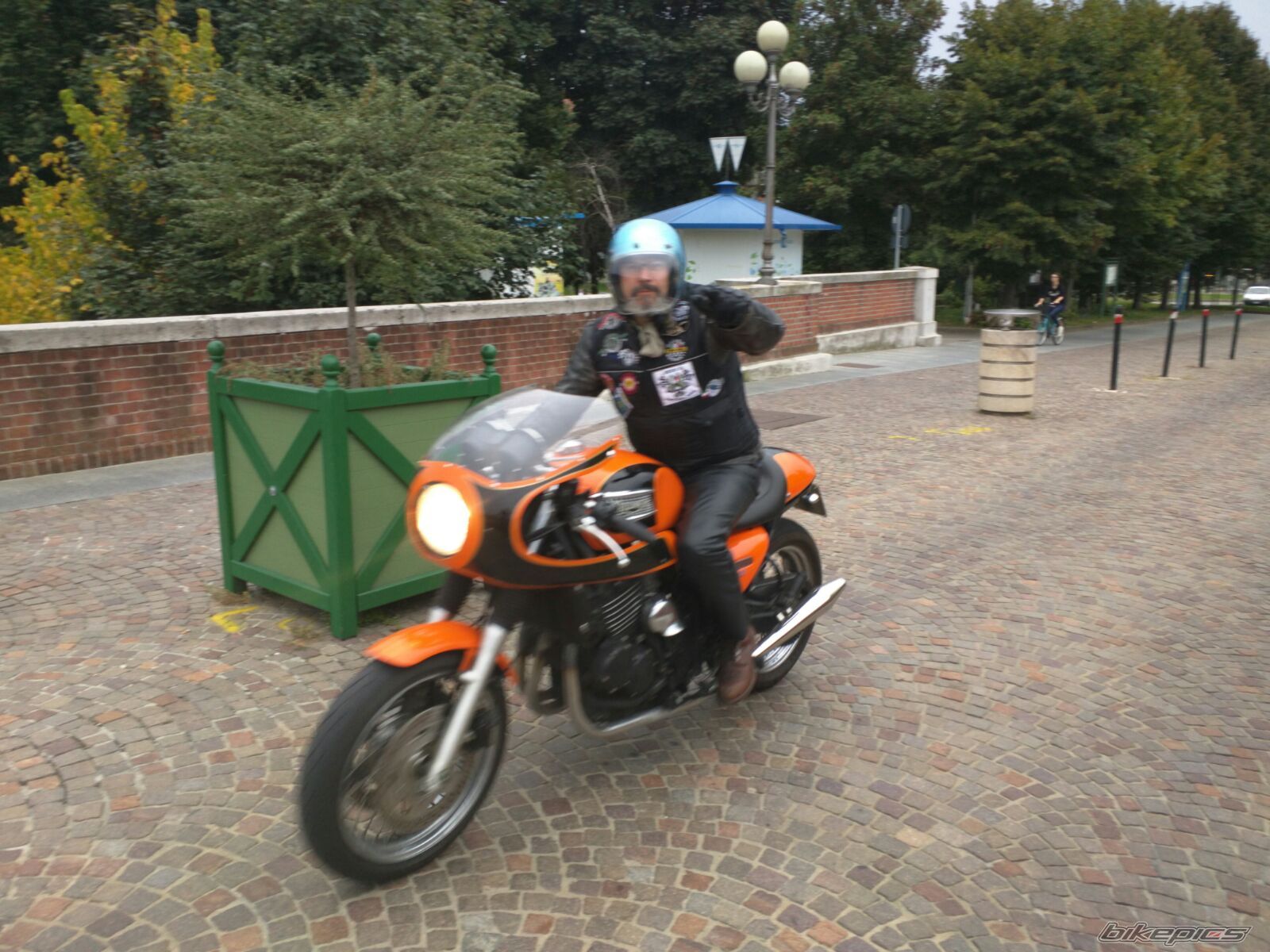 Bike Photo 2757546