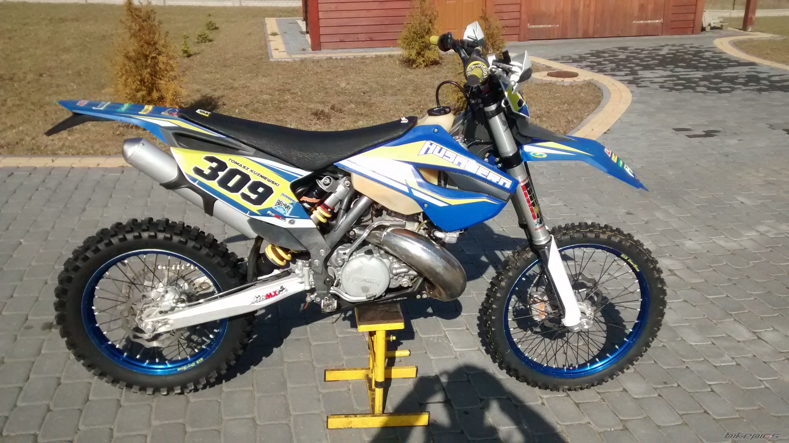 Te 300