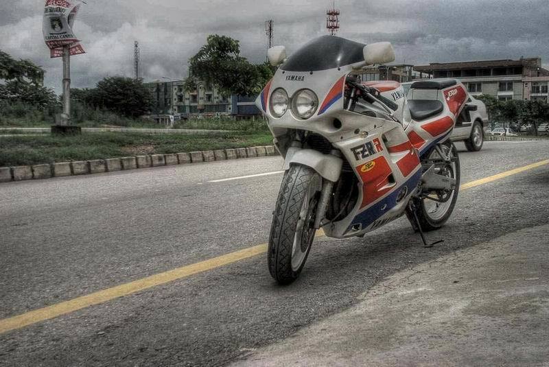 FZR 250