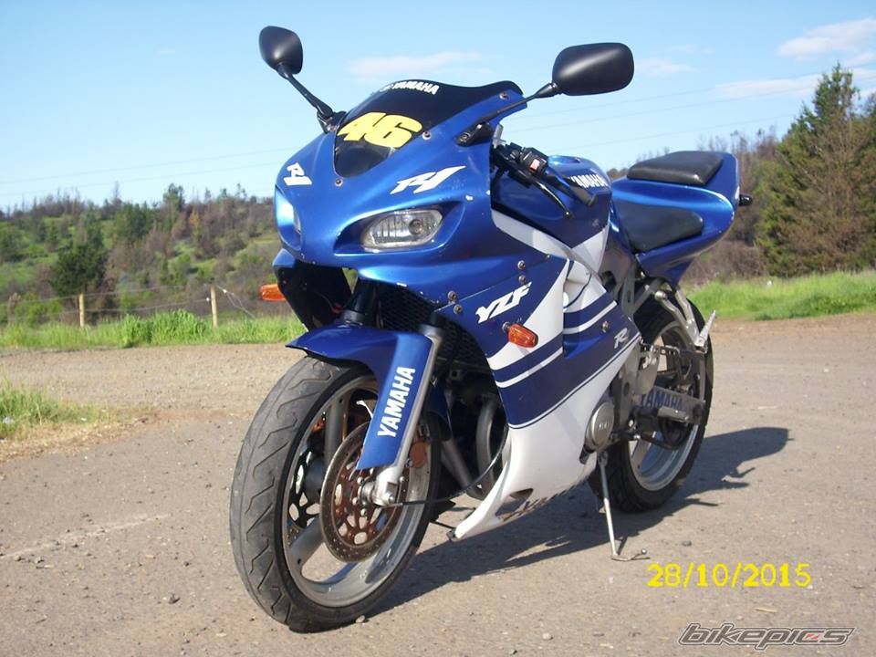 FZR 400 RR