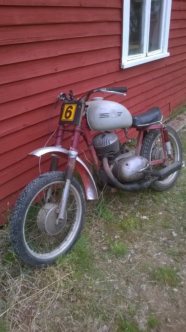 250