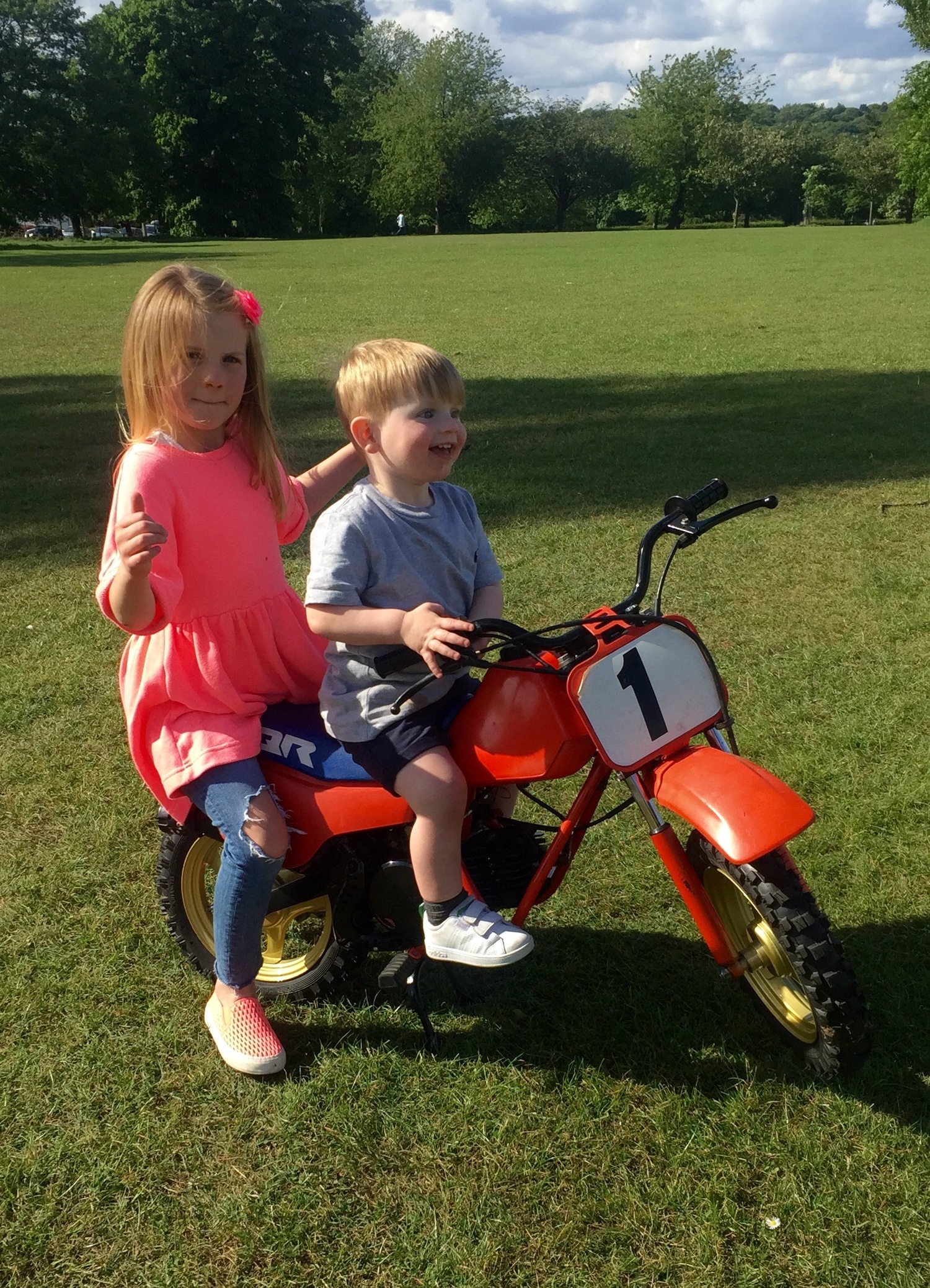 Photo 2800745