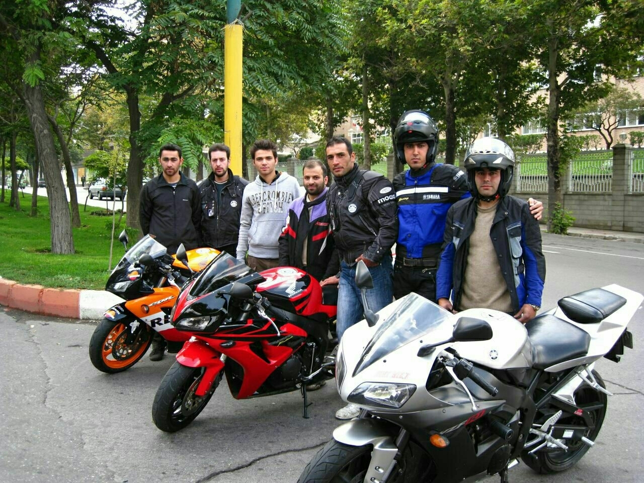 Rr