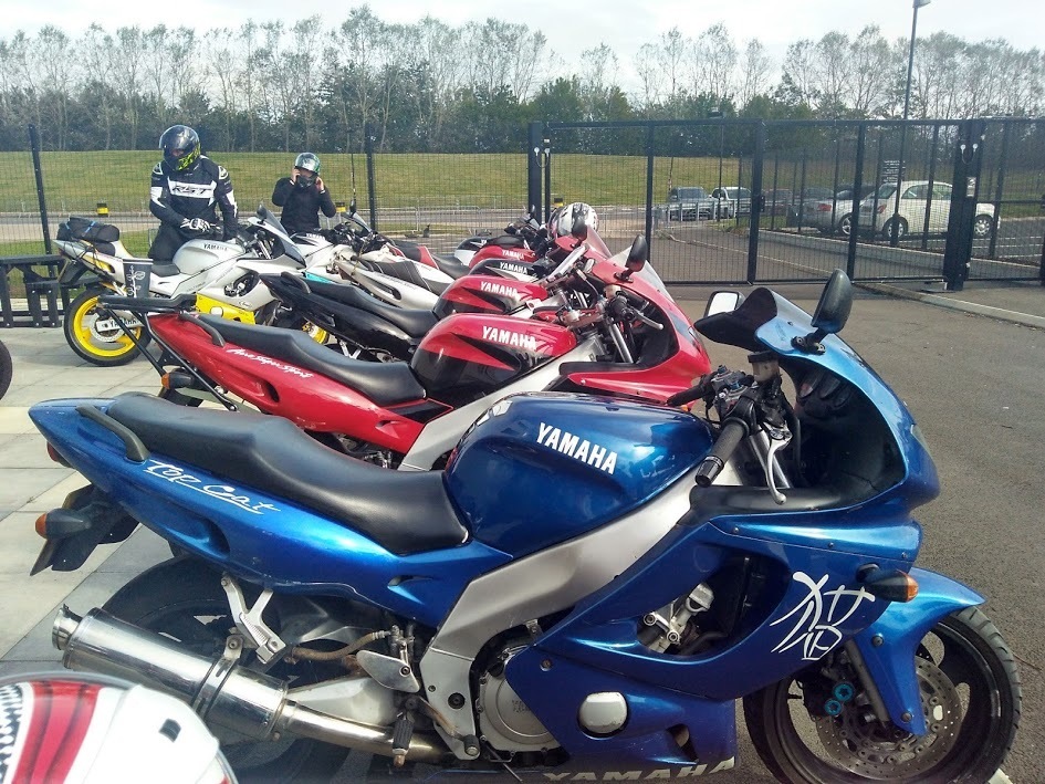 YZF 600