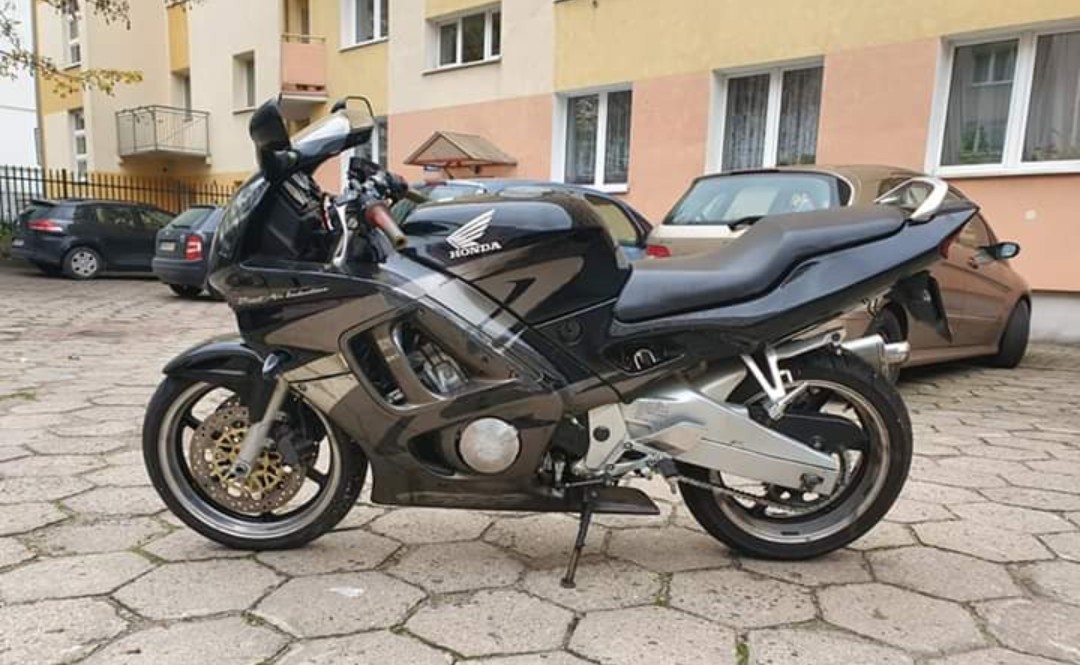 Cbr 600f3
