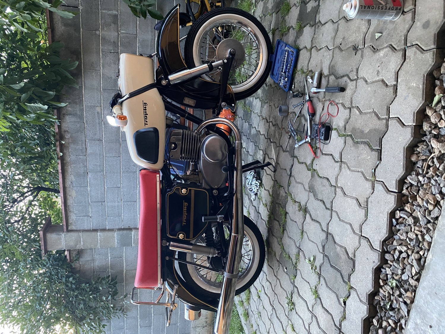 175 es