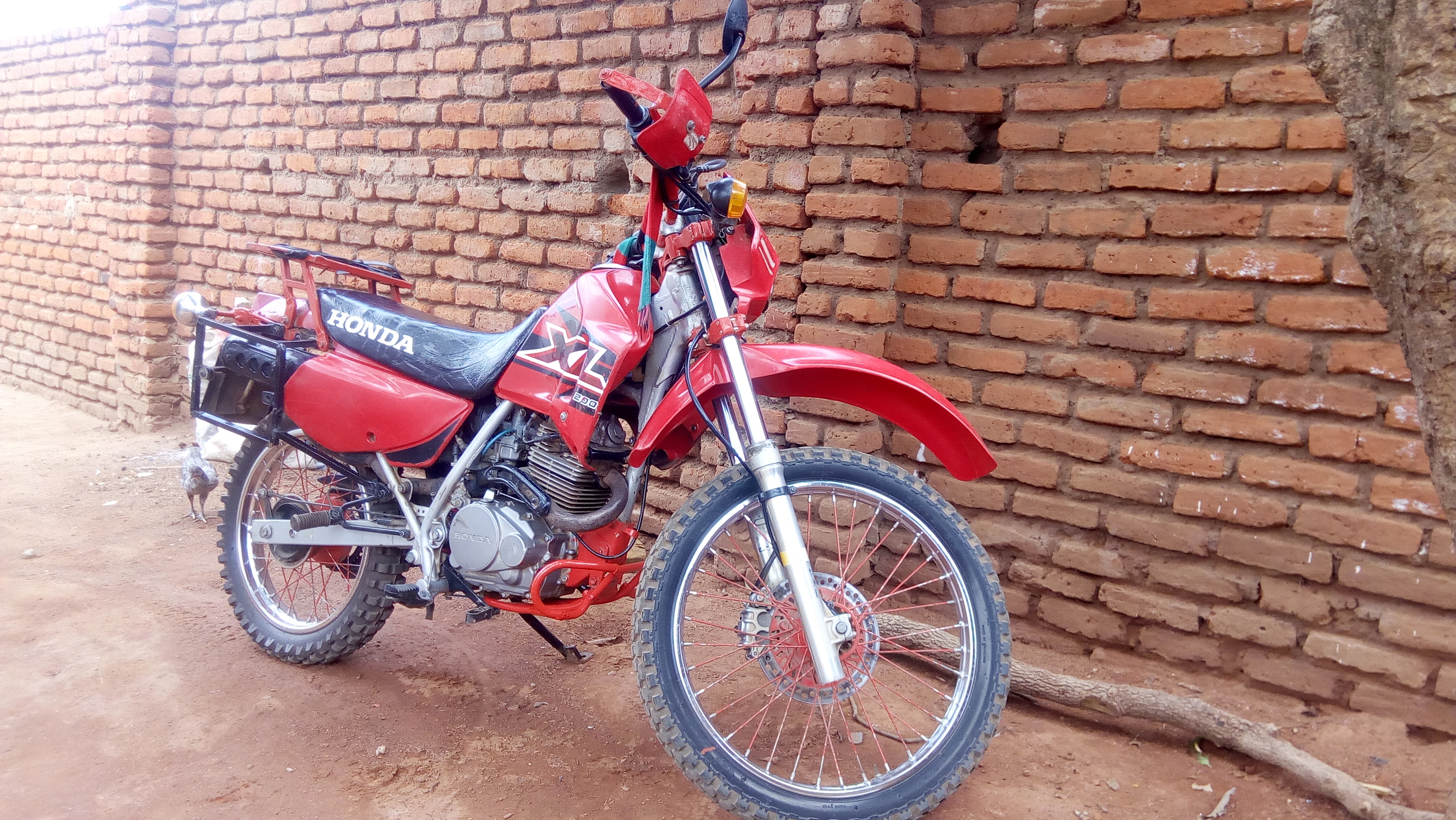 XL 200