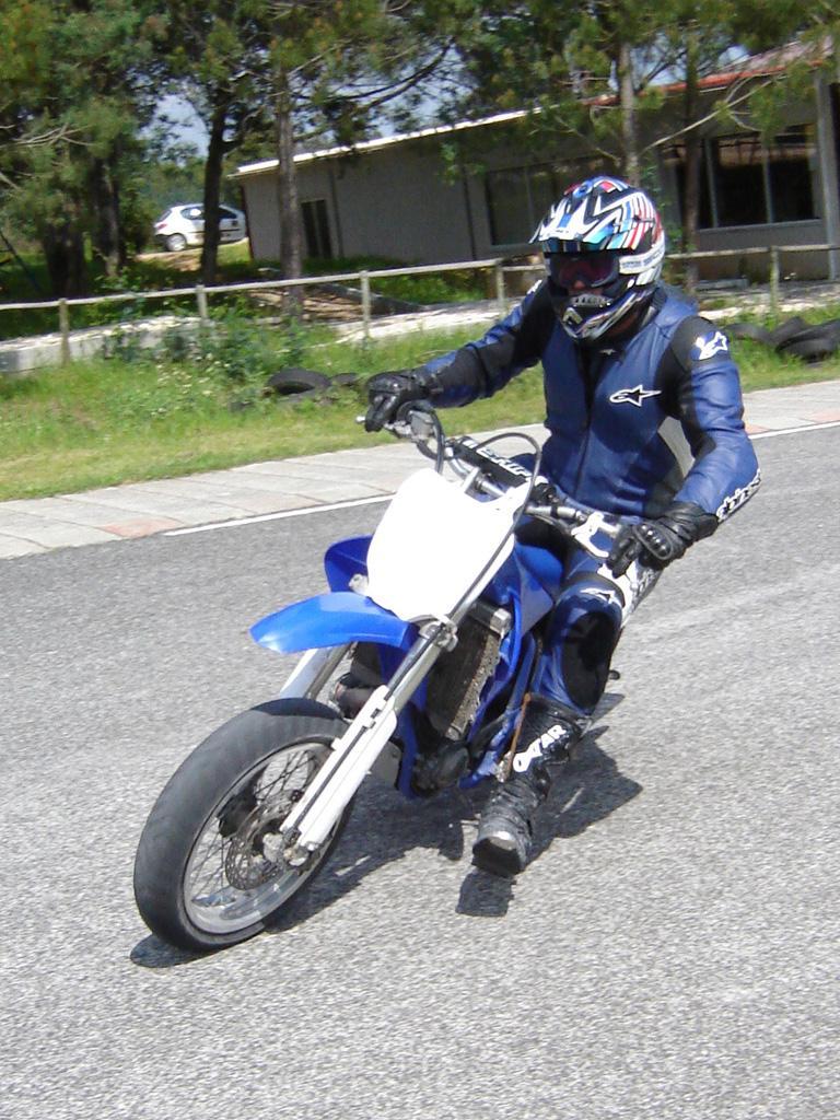 WR 400F