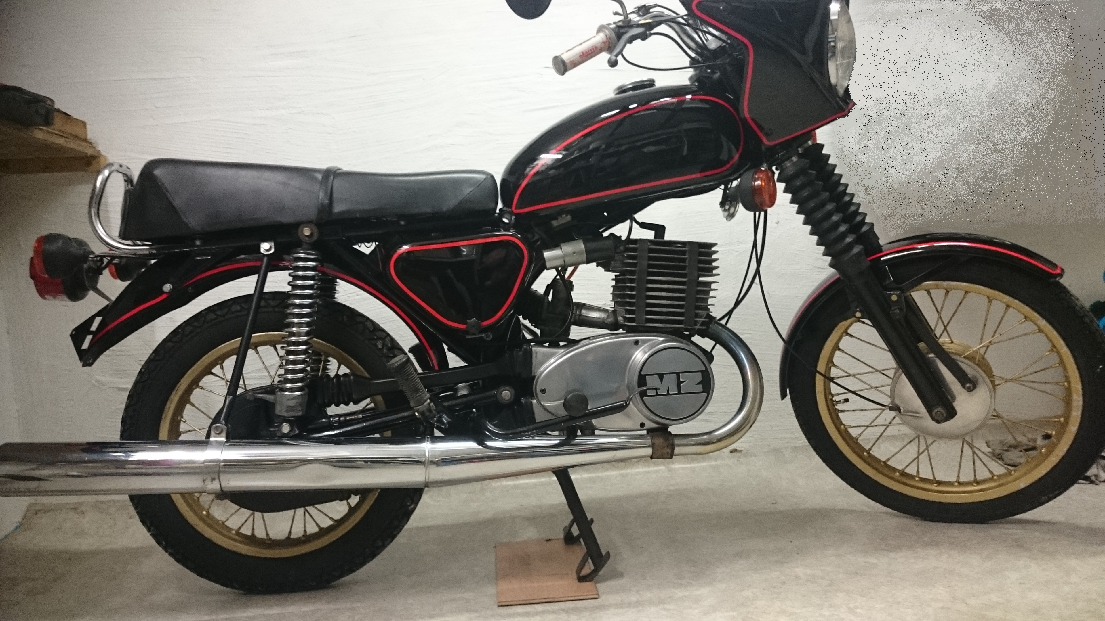 TS 250/1