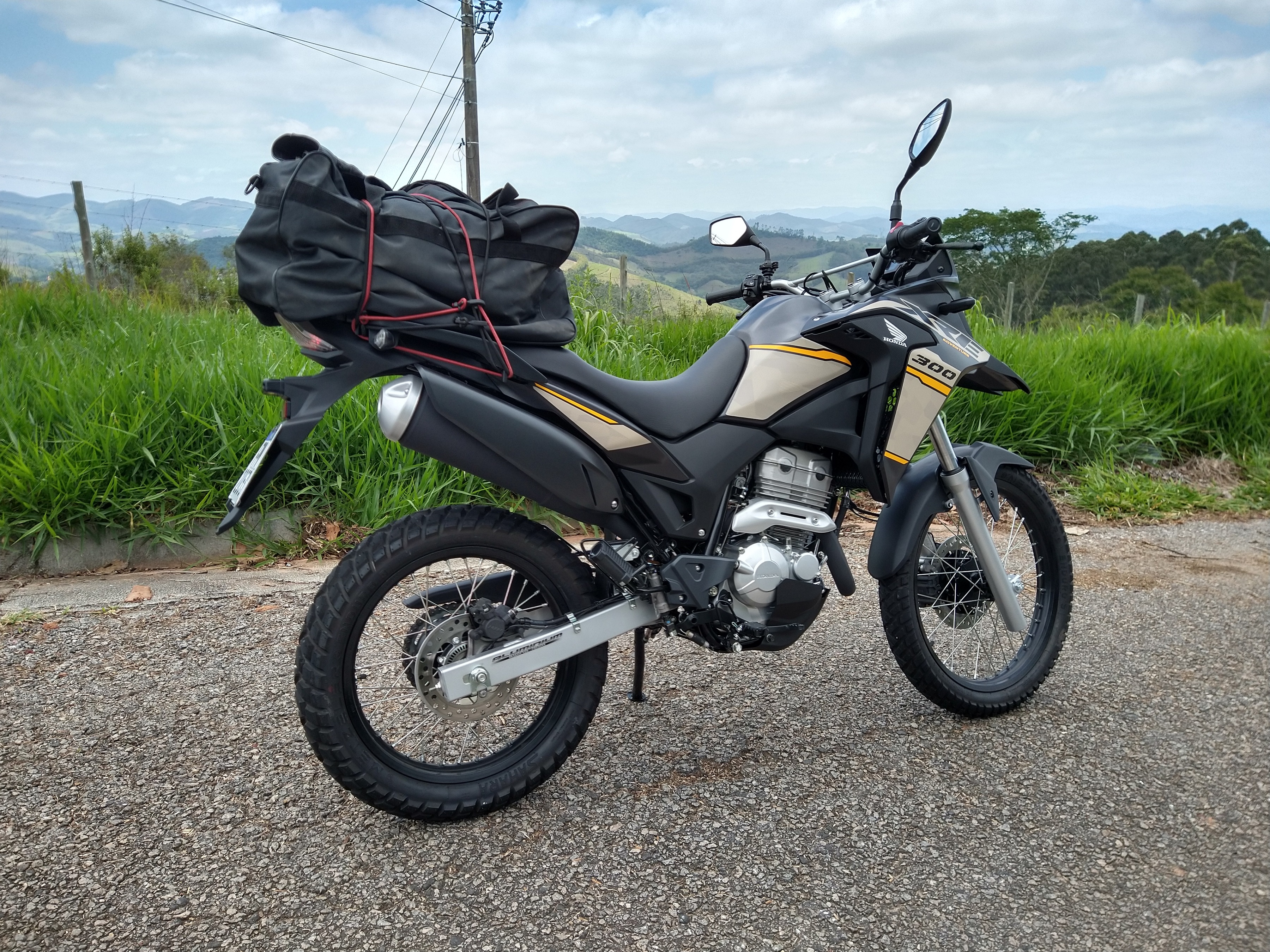 Xre 300