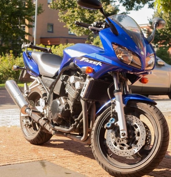 FZR 600