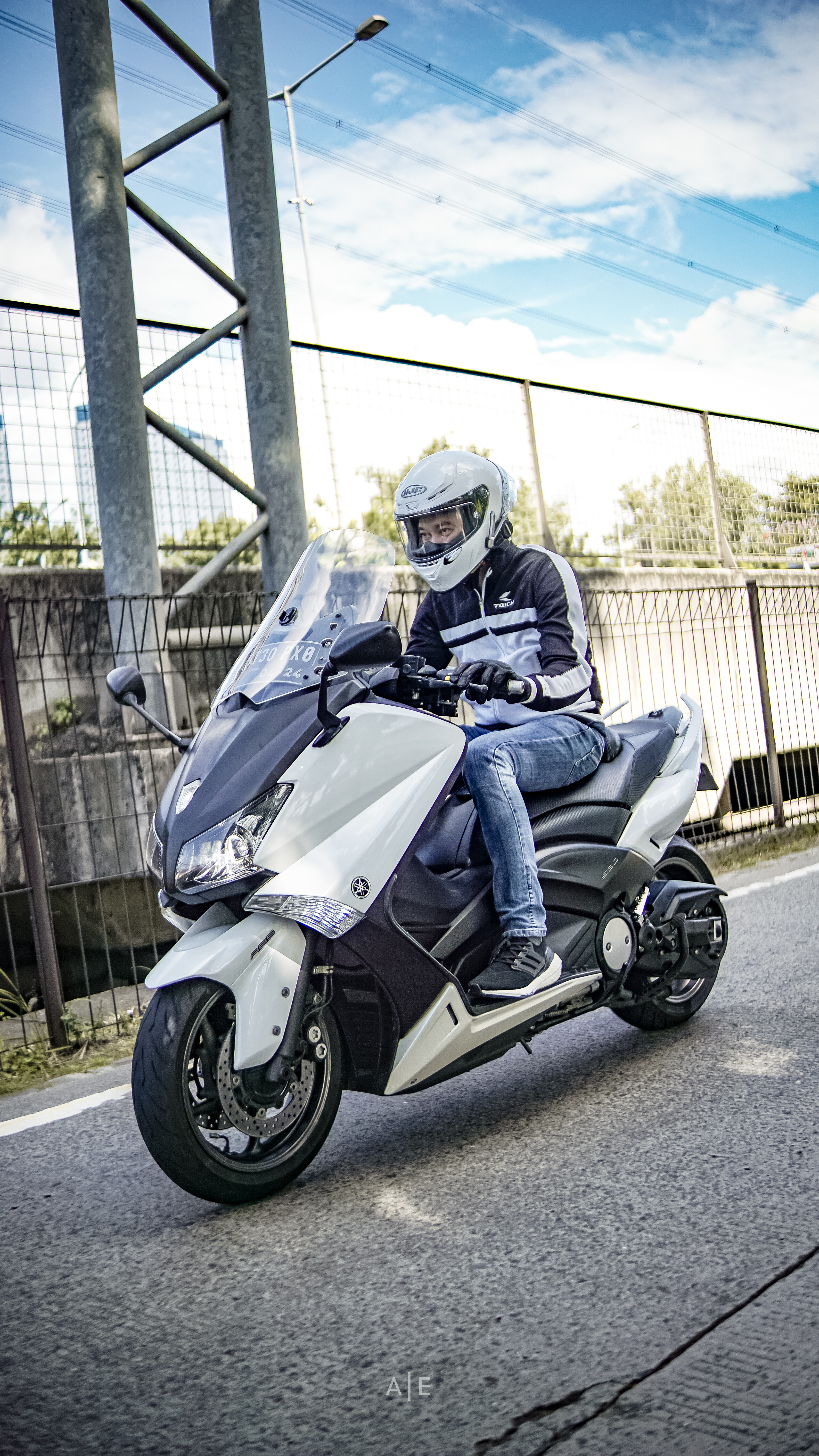 Tmax 530