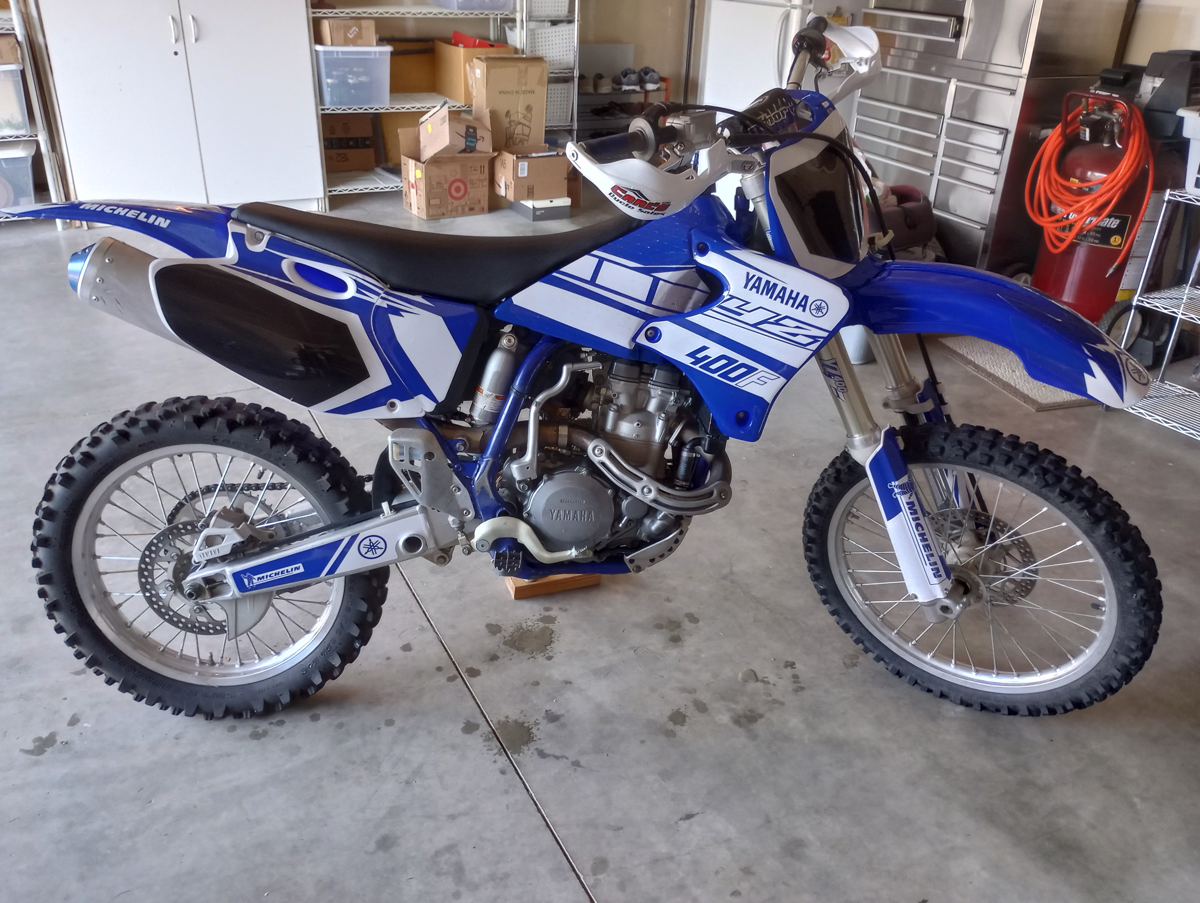 YZ 400F