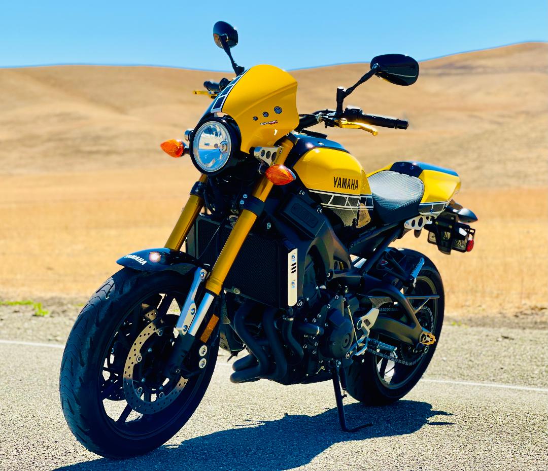 XSR900