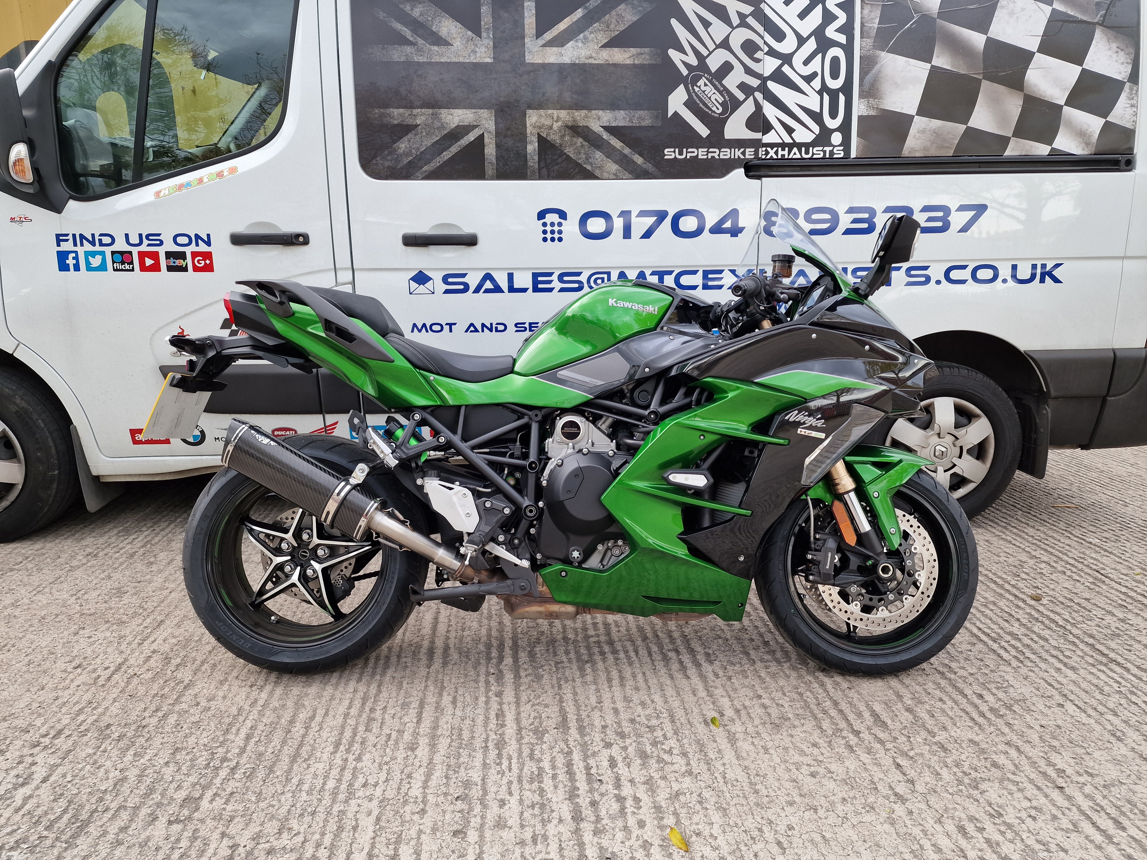 H2 SE SX with ZX10R Headers