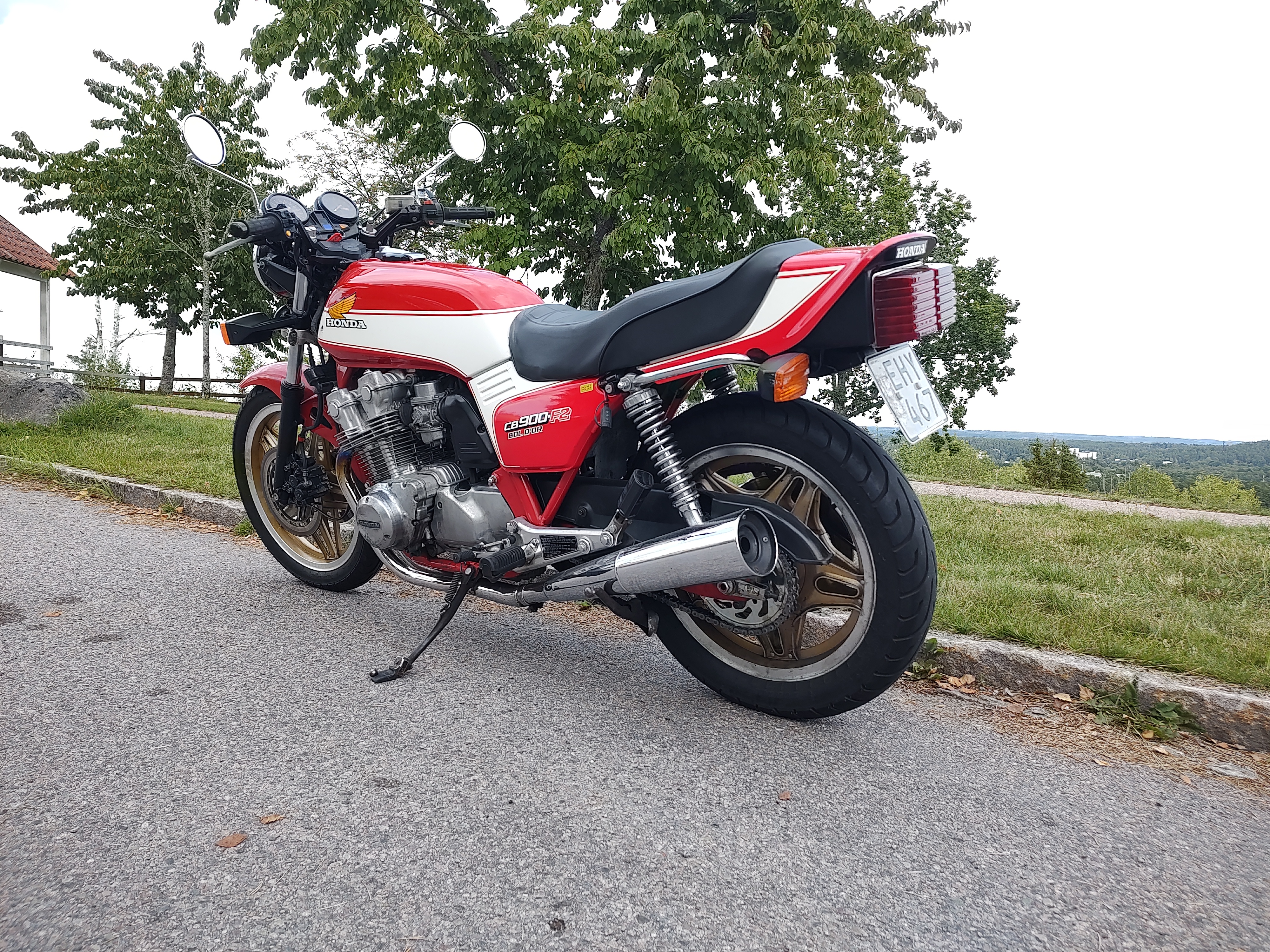 CB 900 f