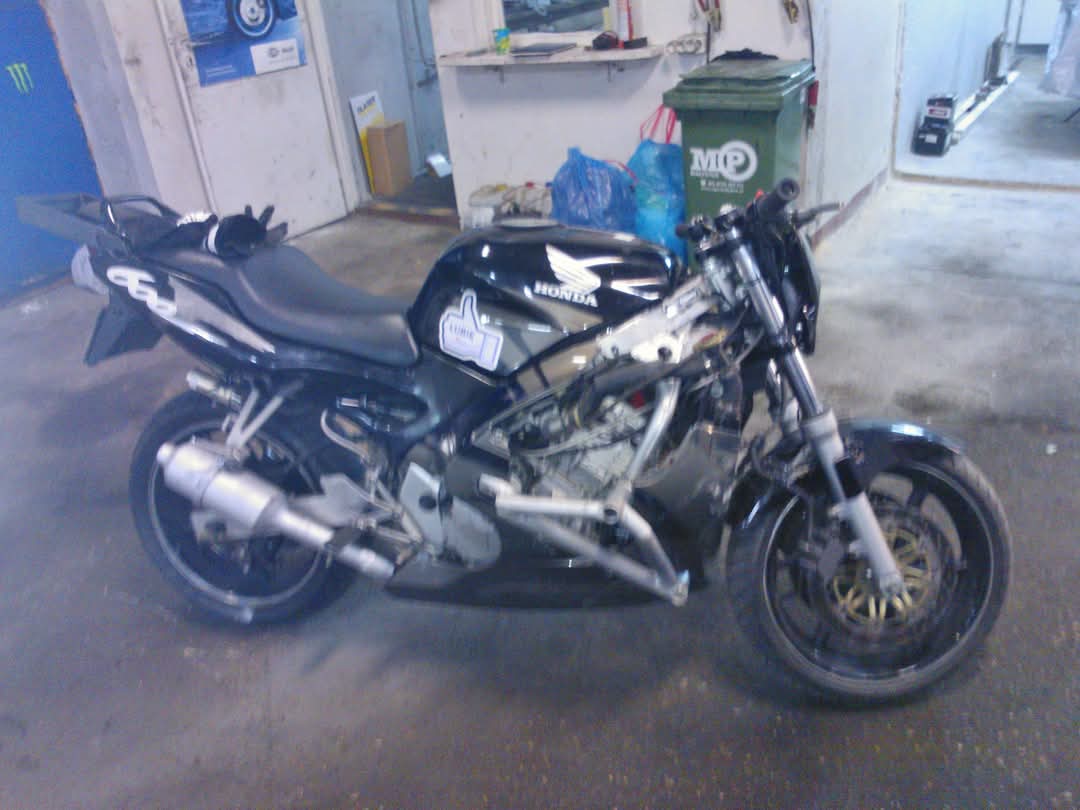CBR 600