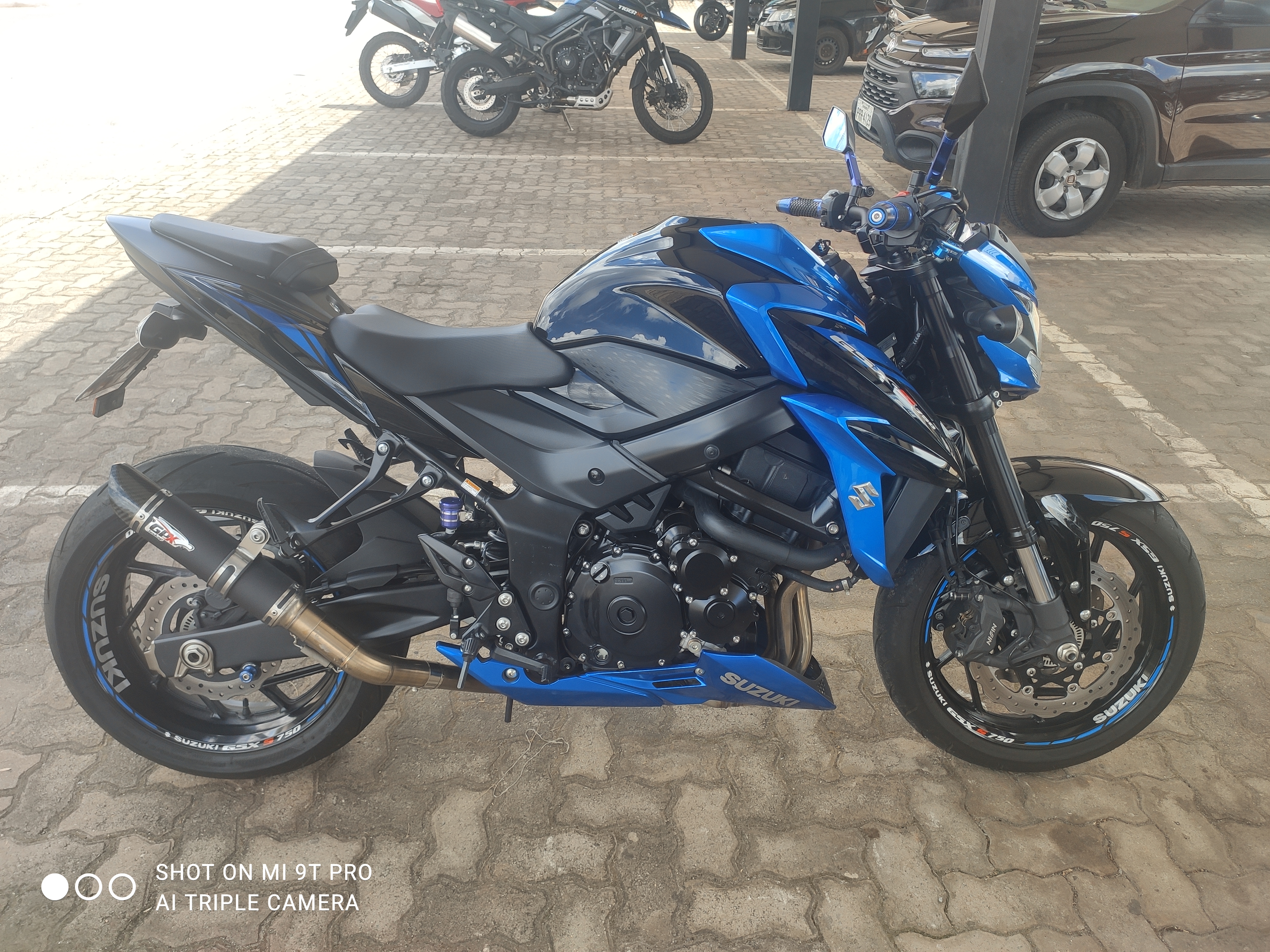 gsx-s750