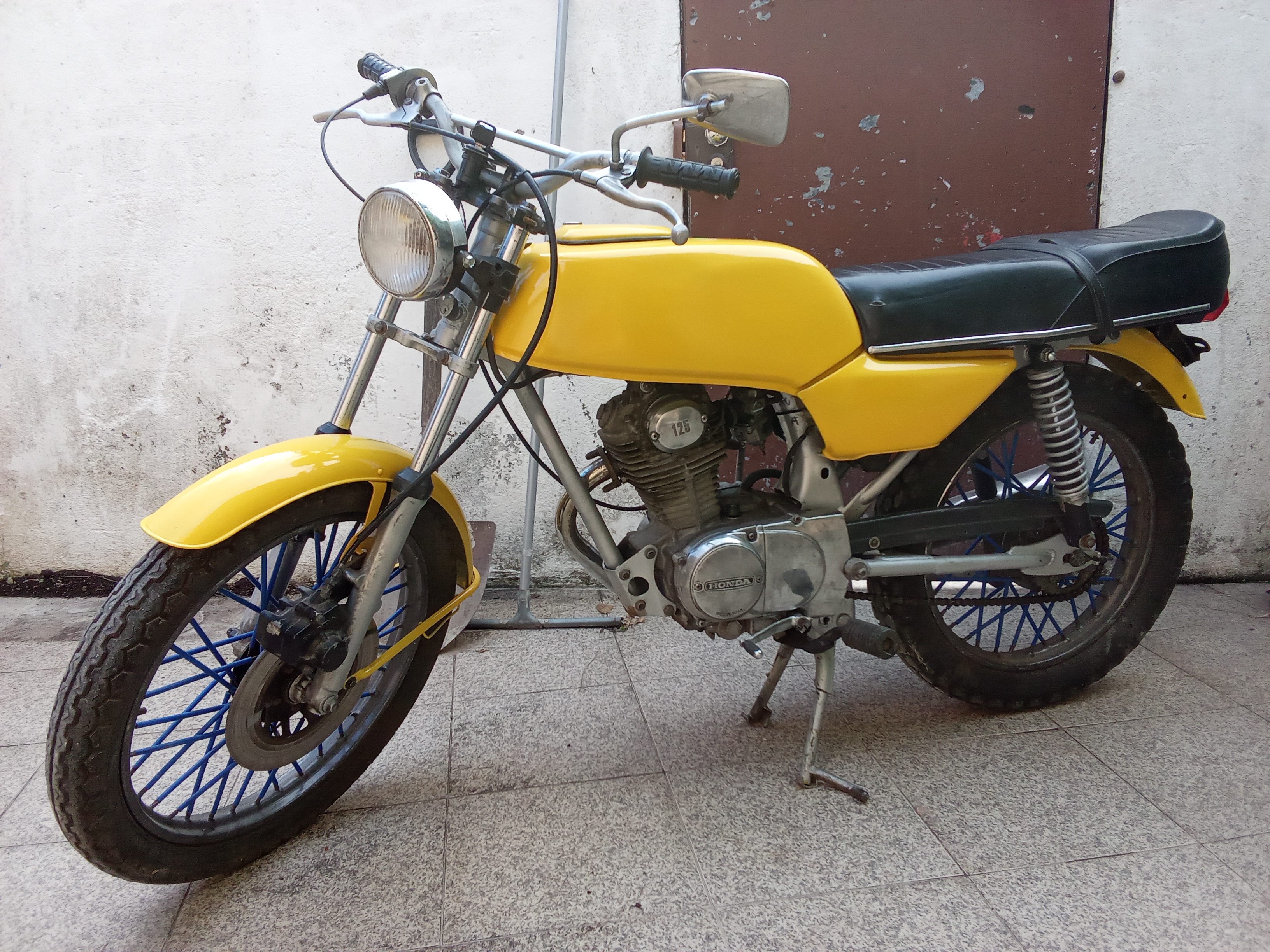 CB 125
