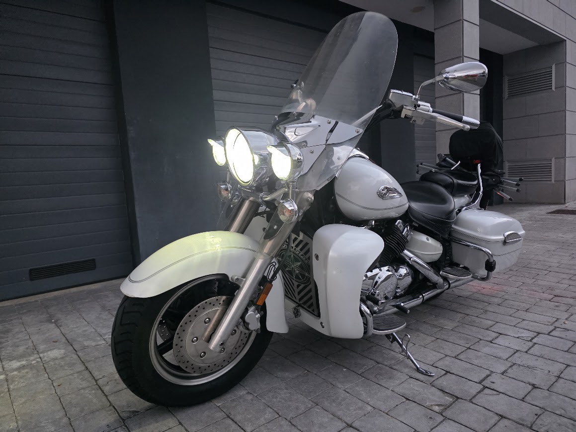 Motorcycle photo