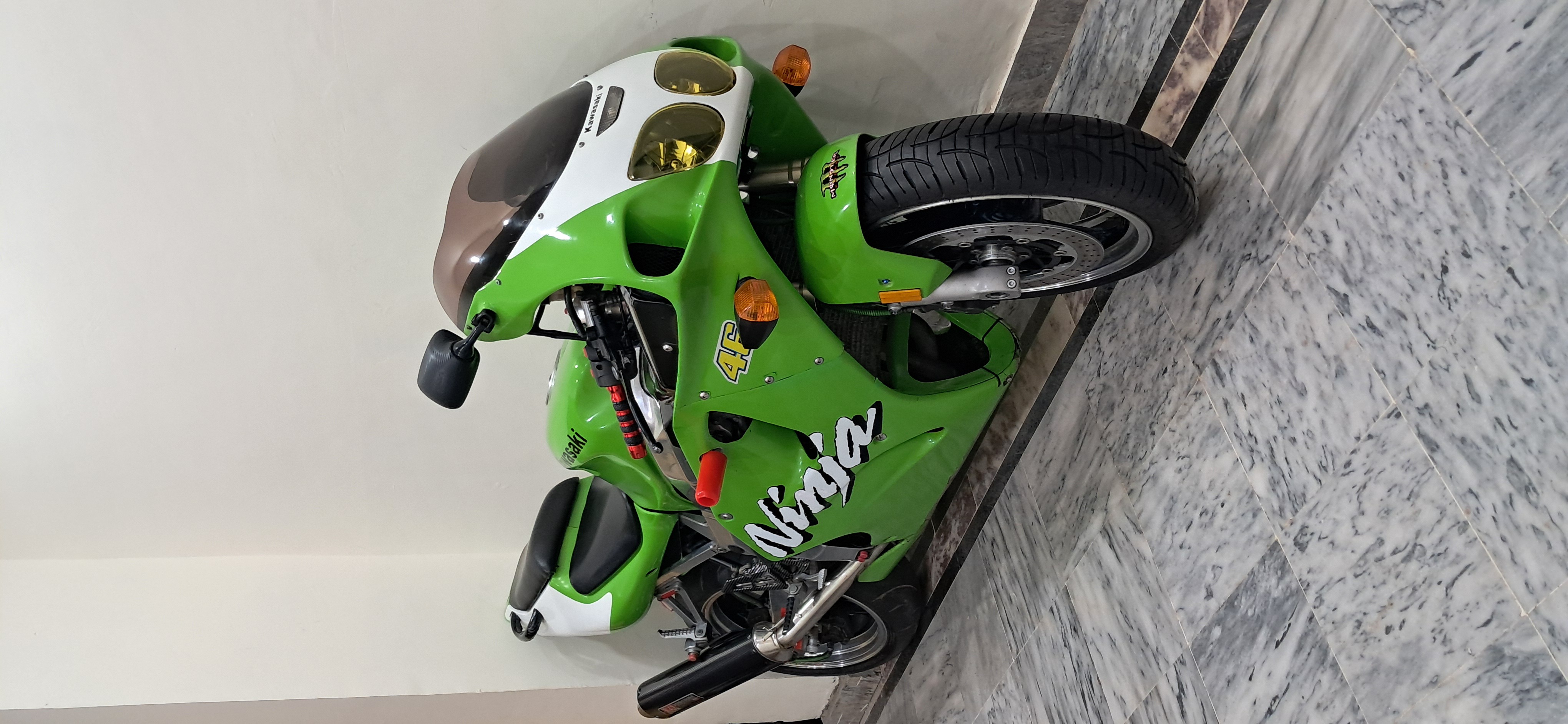 Kawasaki ZX-7R