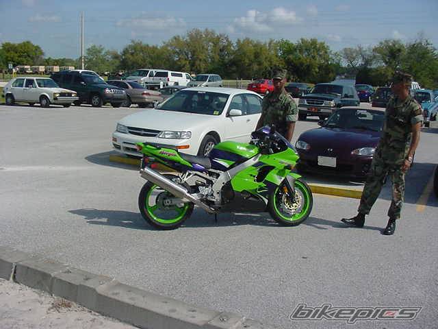 Photo 30005