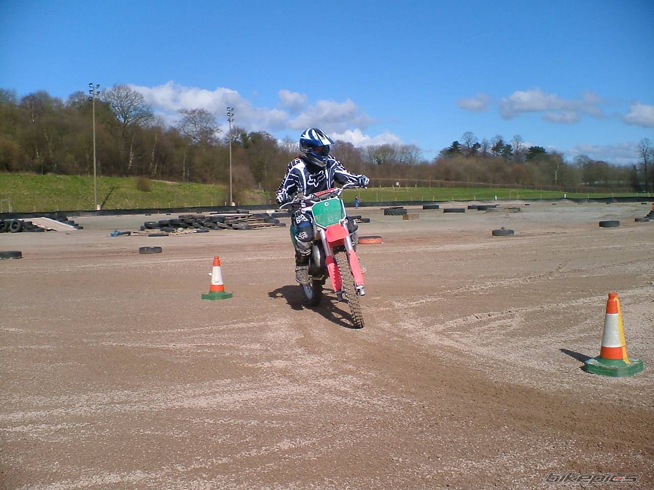 Photo 312312