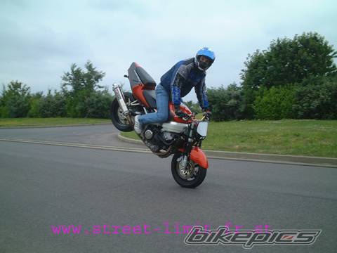 Photo 32211