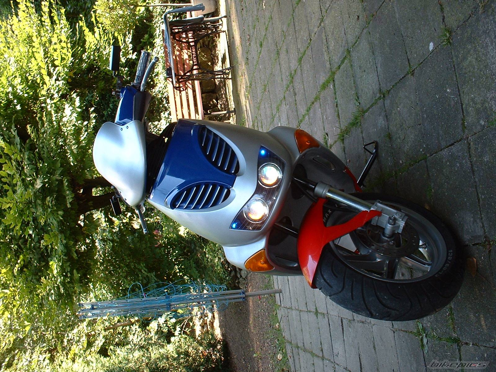 Photo 35003